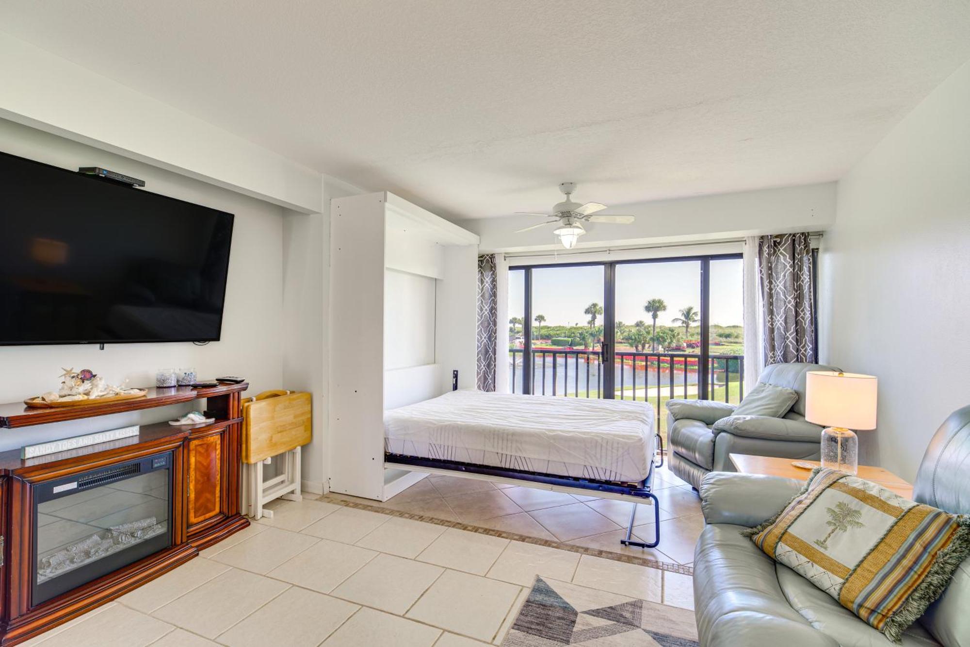 2 Mi To Pierce Jetty Coastal Florida Apartment