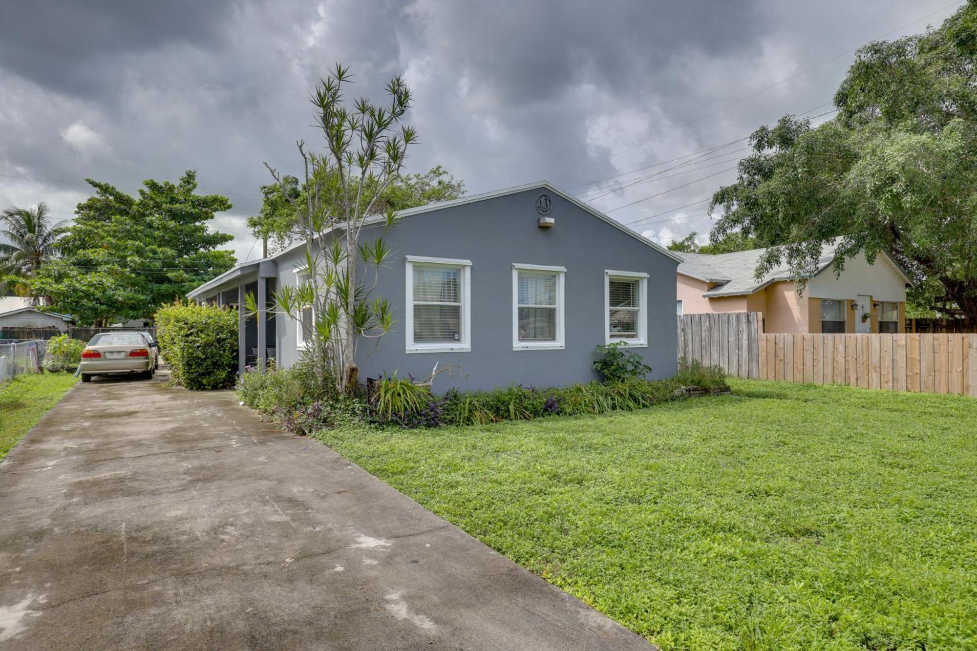 3 Mi To Quaint With Patio In Holiday home