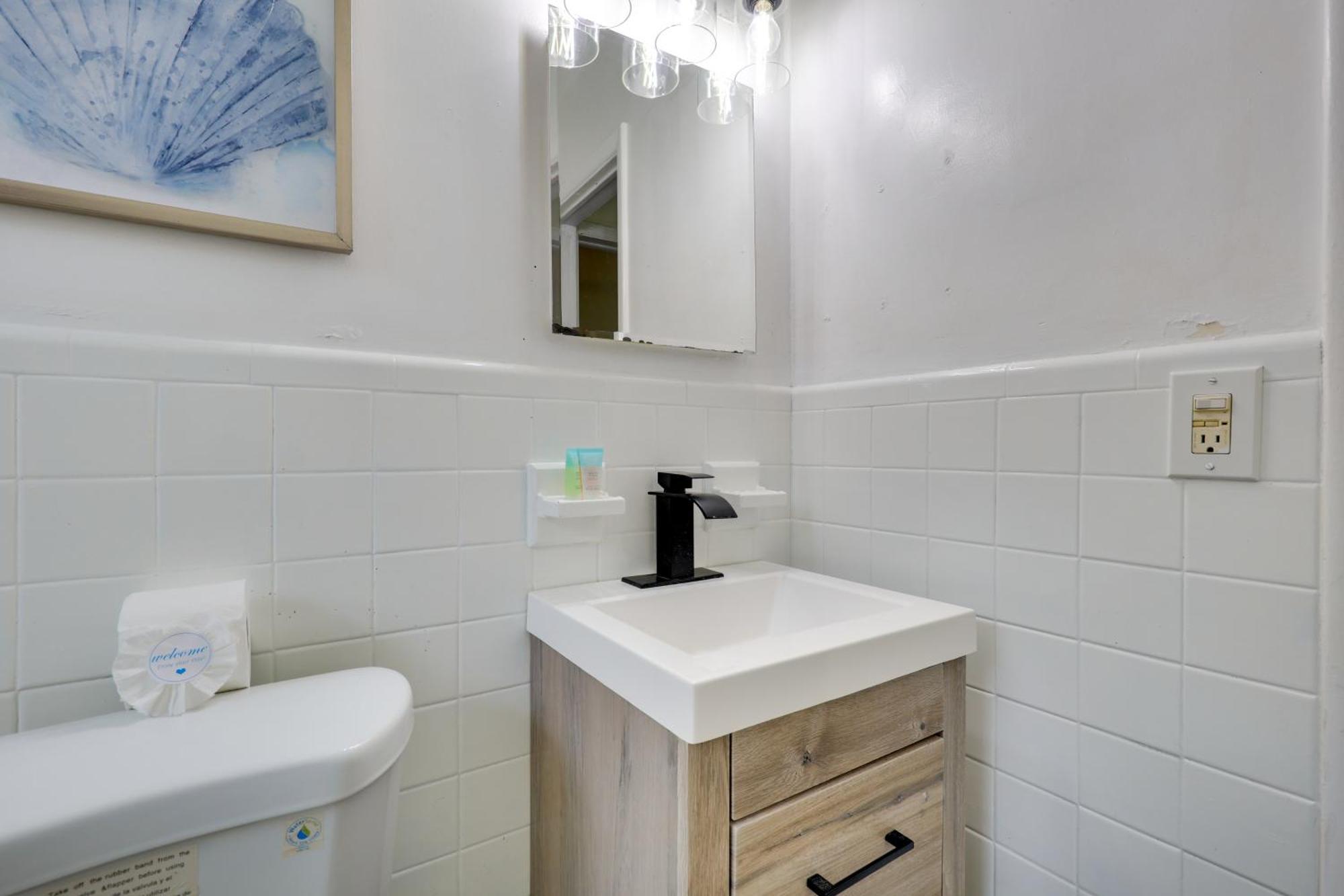 3 Mi To Quaint With Patio In Holiday home