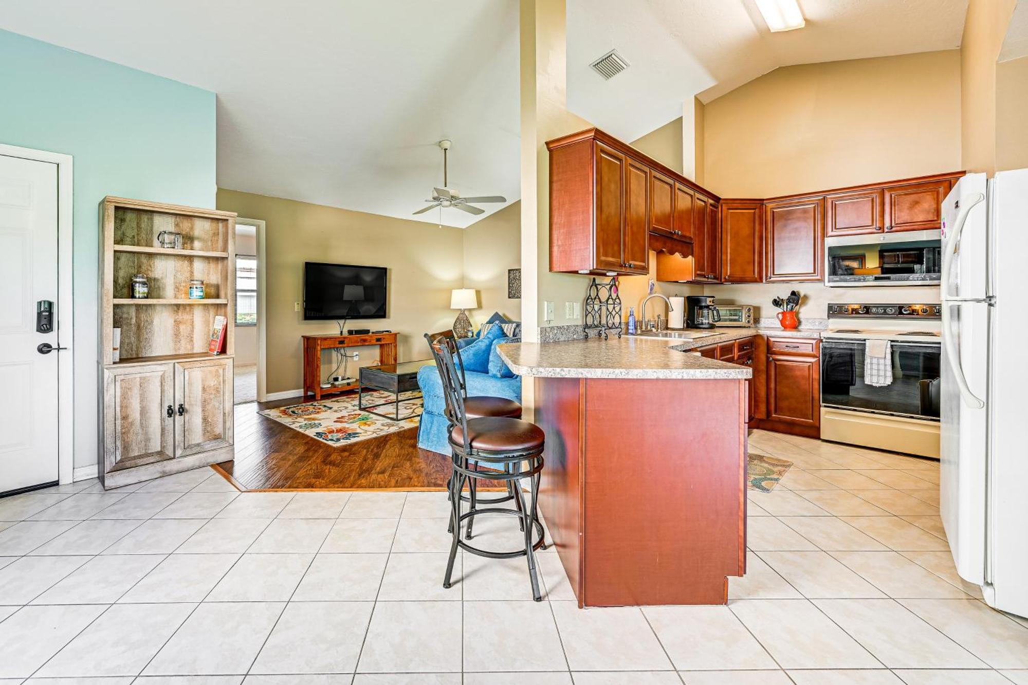 Sunny Canal-view With Lanai In Sebring! Villa *