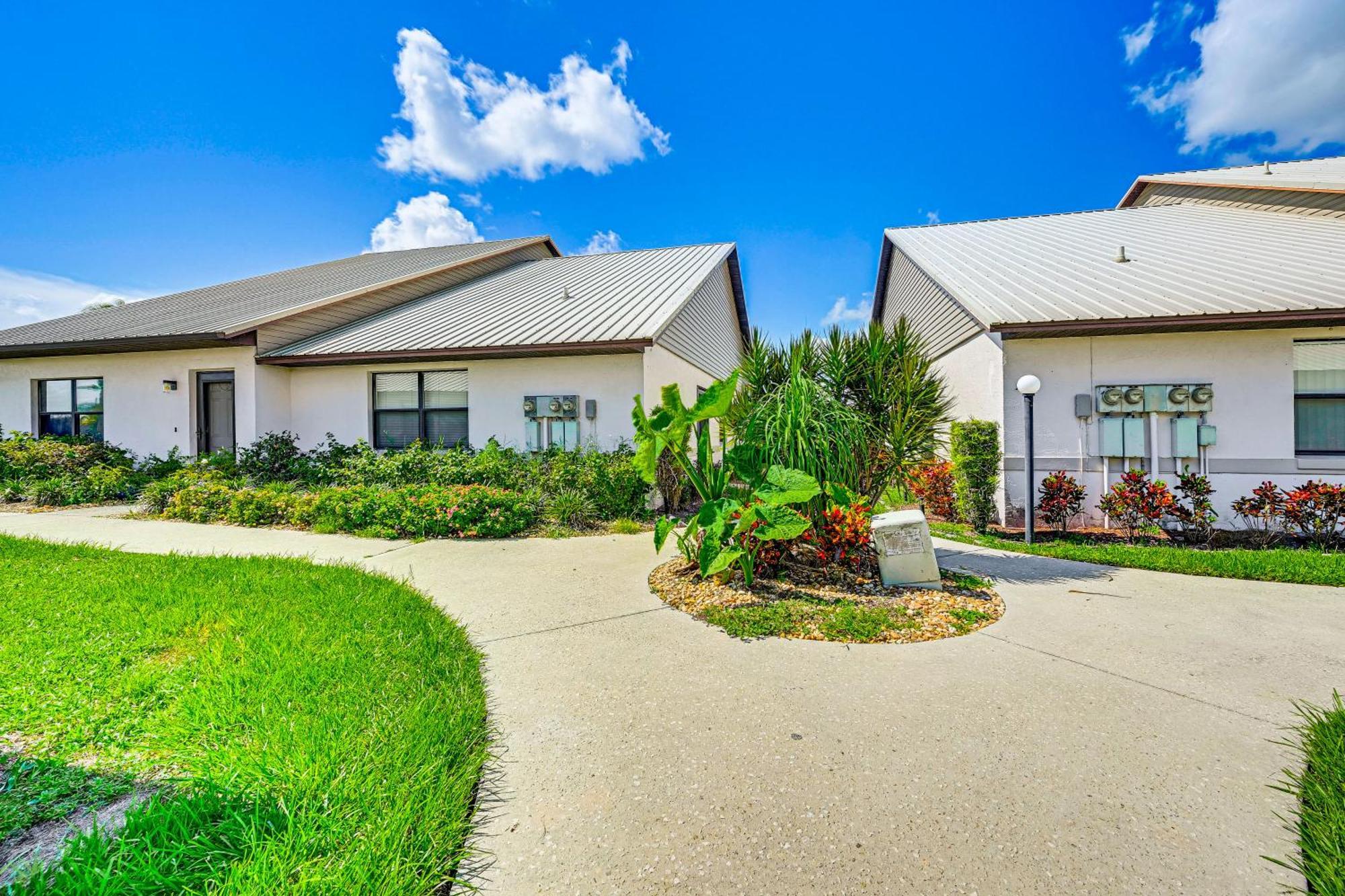 Sunny Canal-view With Lanai In Sebring! Sebring