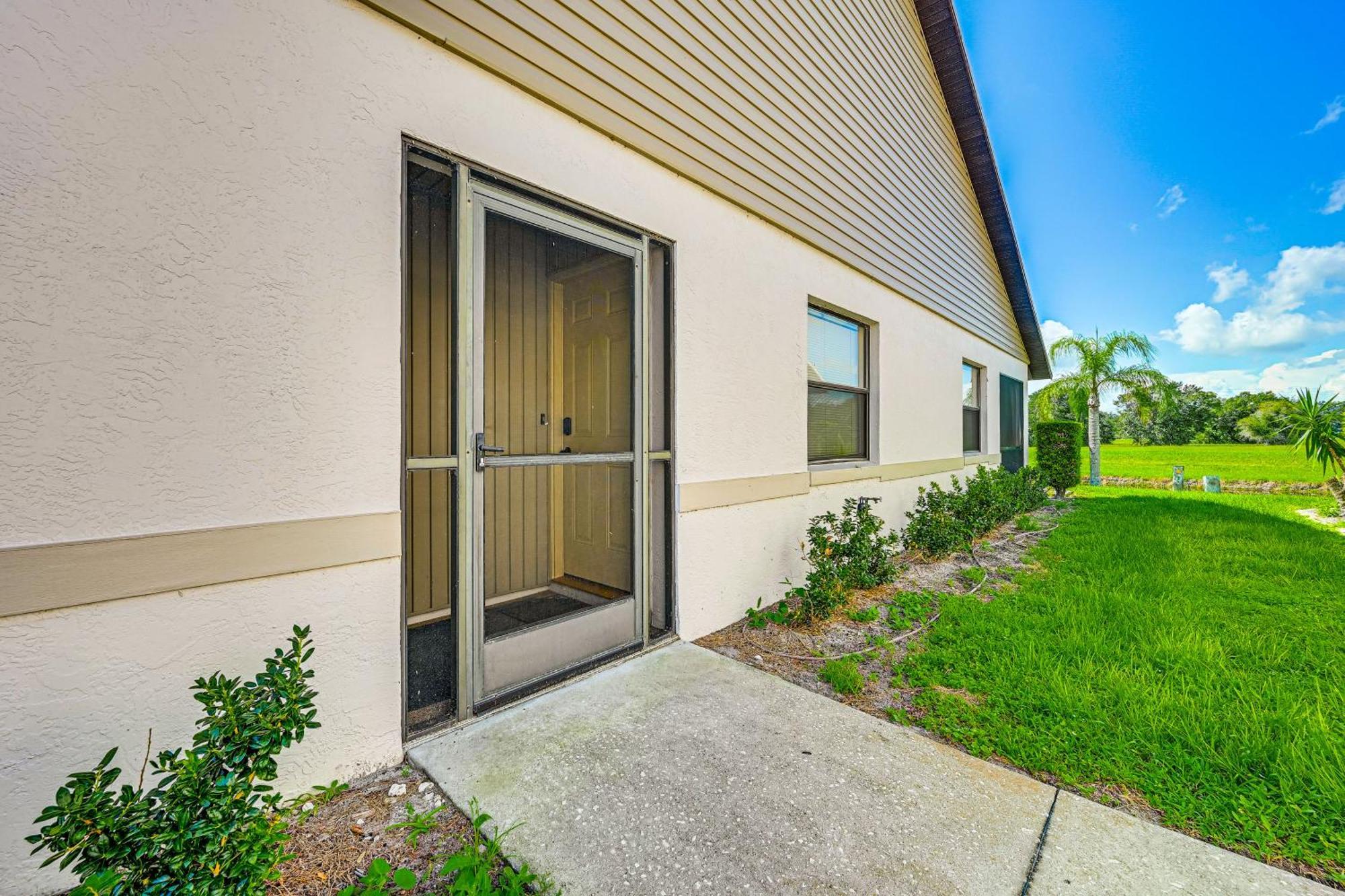 Sunny Canal-view With Lanai In Sebring!