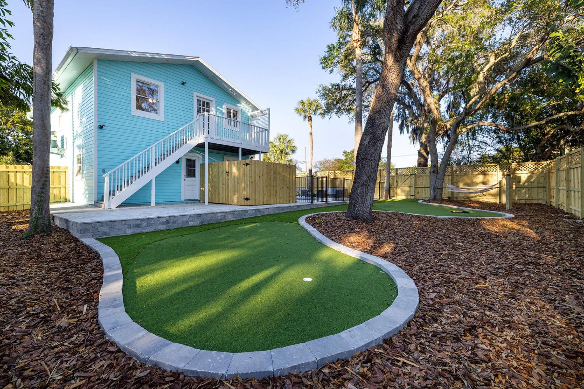 Coastal Escape With Private Pool Holiday home Palm Harbor