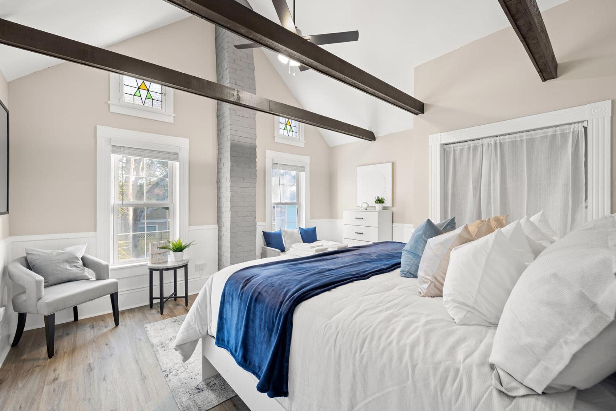 Coastal Escape With Private Pool Holiday home Palm Harbor