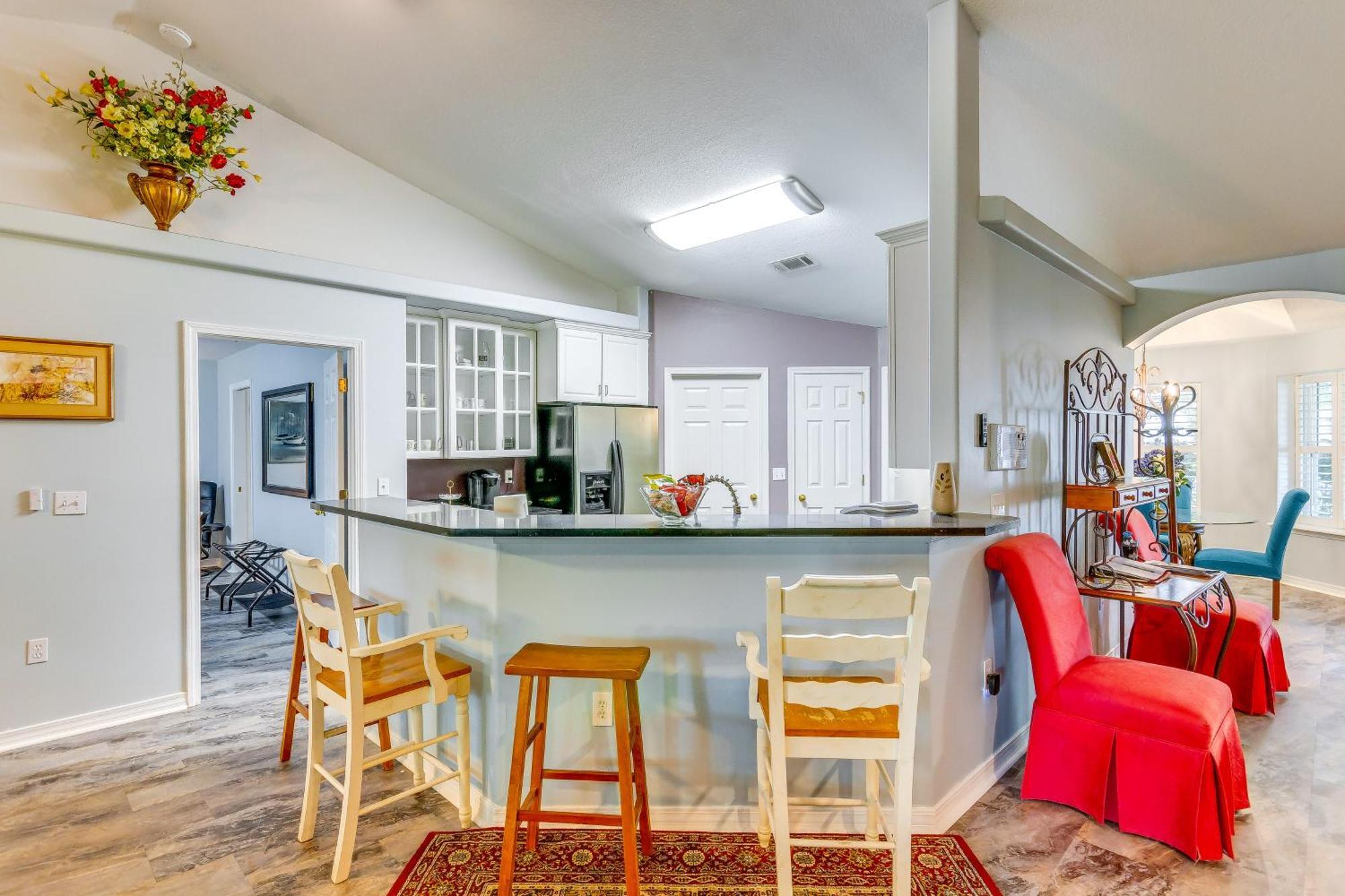 4 Mi To Family-friendly In Holiday home