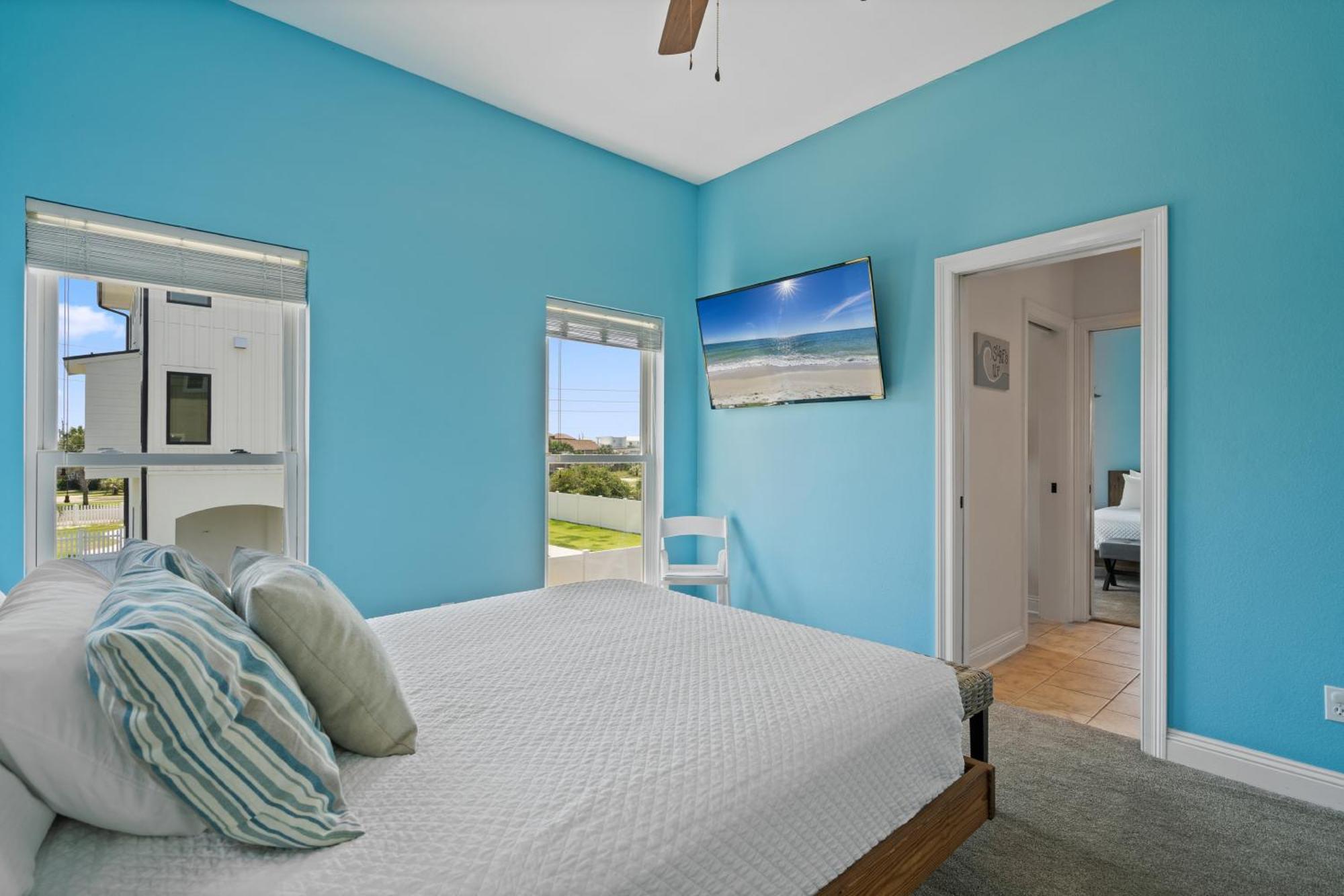 Latitude Adjustment Holiday home *