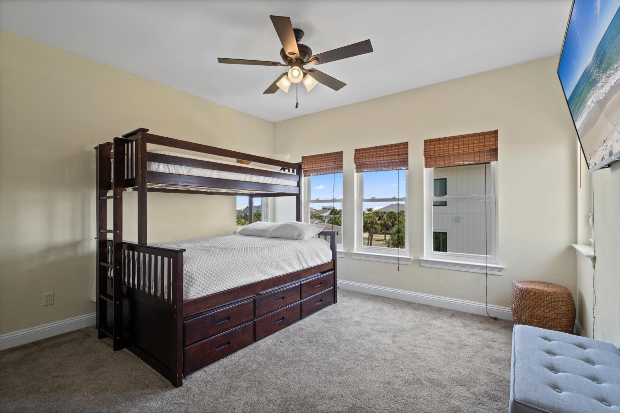 Holiday home Latitude Adjustment Gulf Breeze