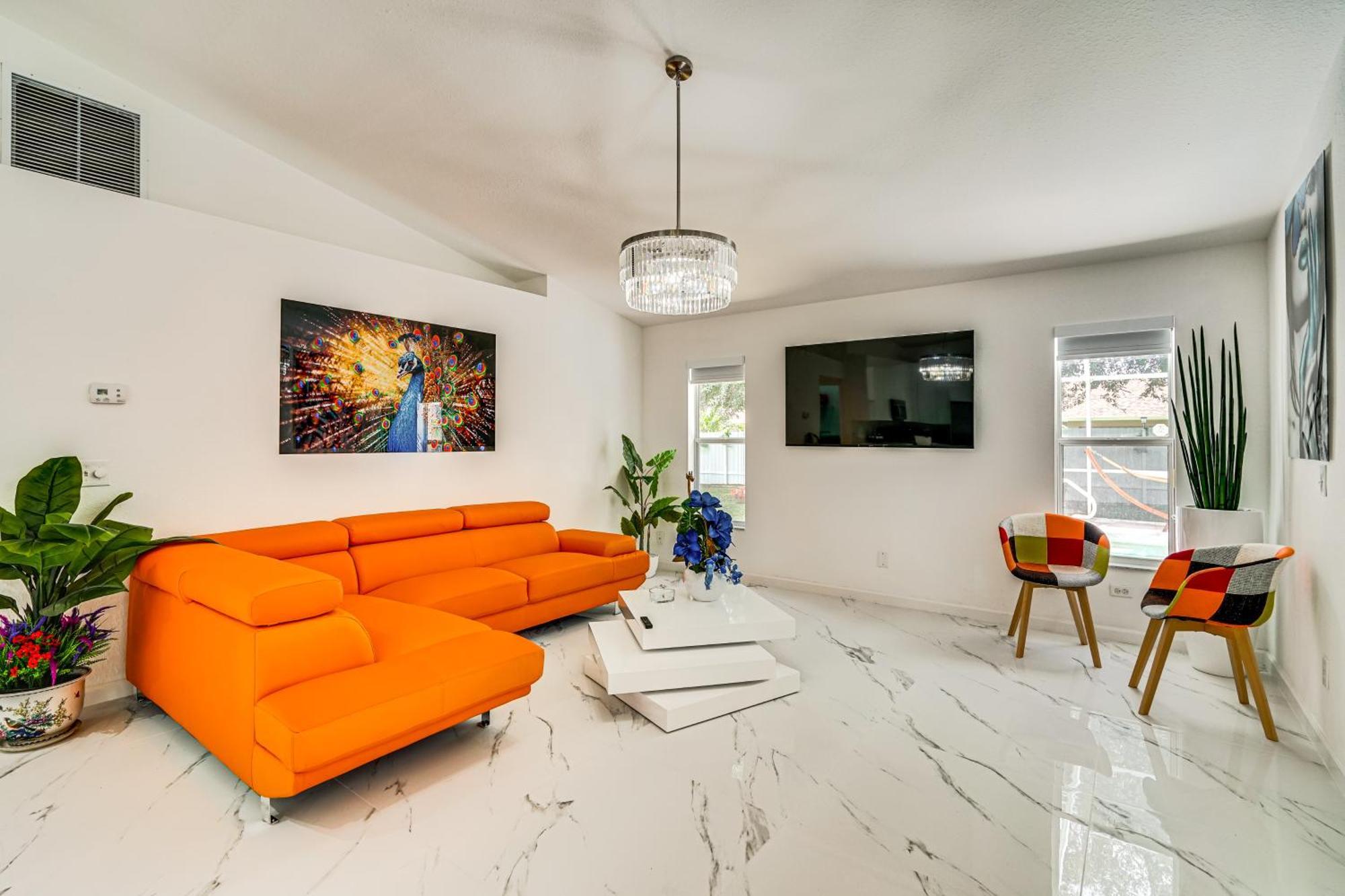 Outdoor Oasis, 8 Mi To Chic *