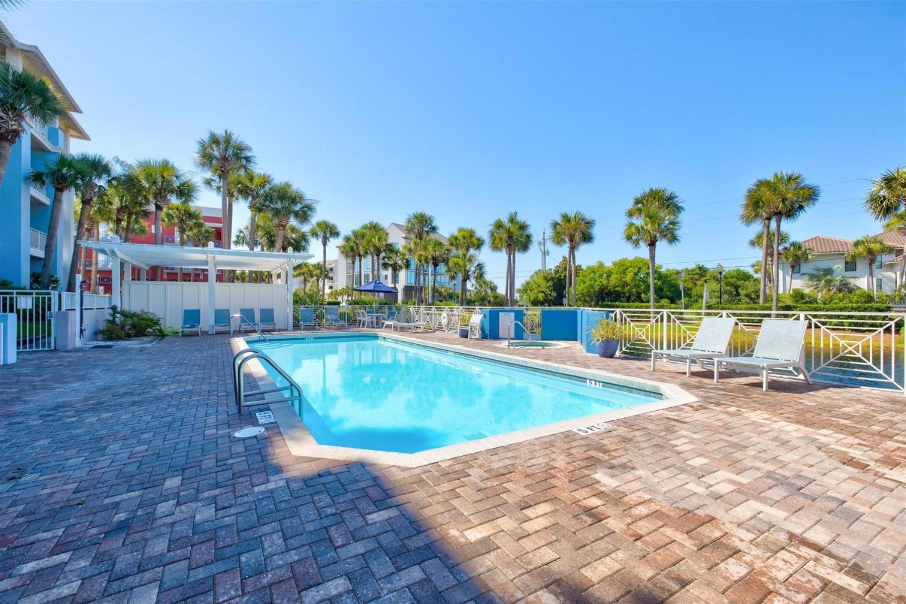 Gulf Place - Burrow Holiday home