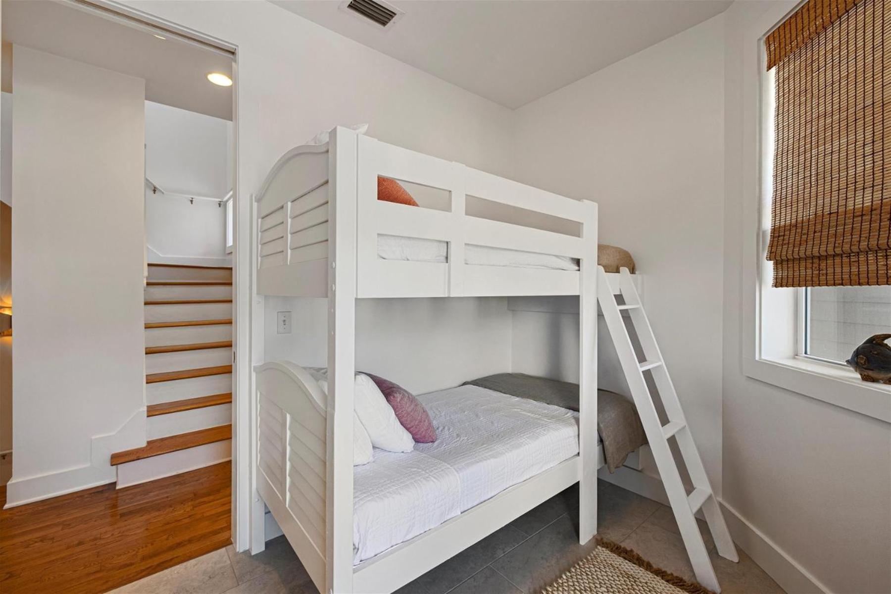 Seacrest - Hello Sunshine Holiday home *