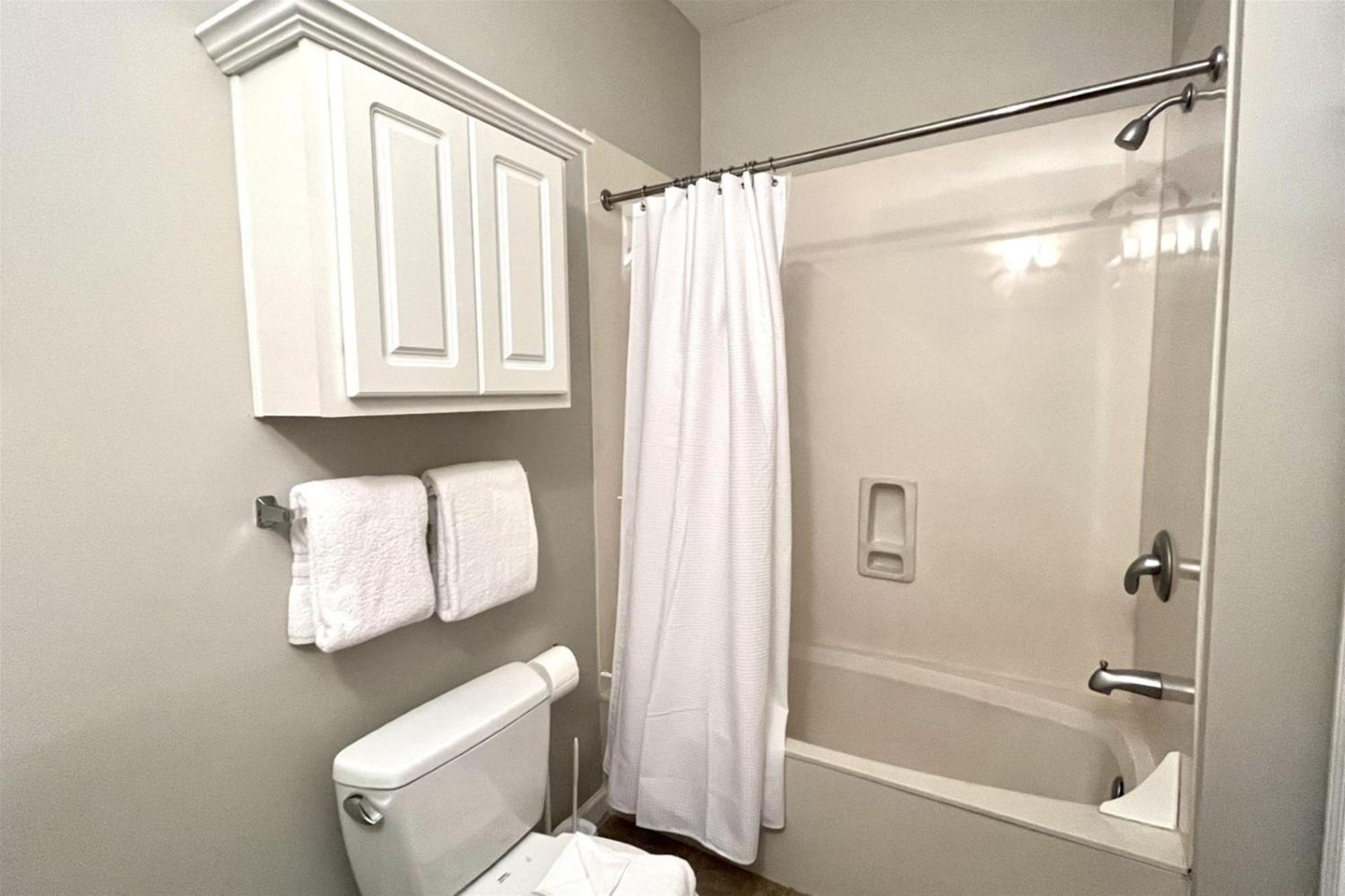 Seacrest - Nestled Holiday home *