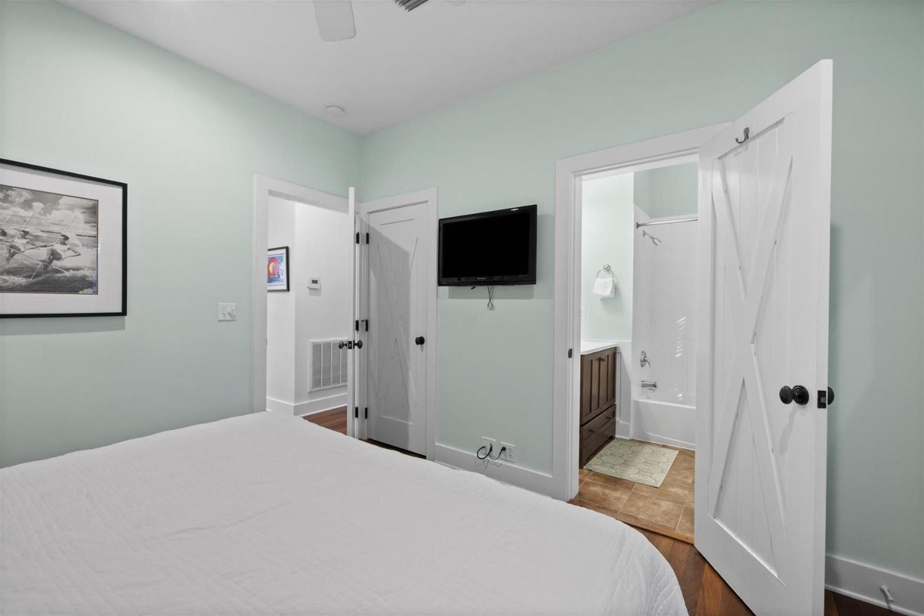 Seacrest West - Beachwalk Holiday home