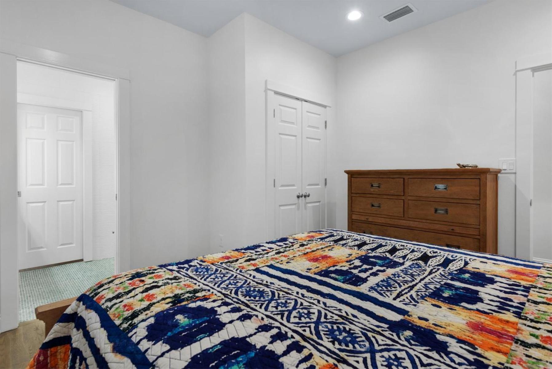 Seagrove - Sunny's Place *