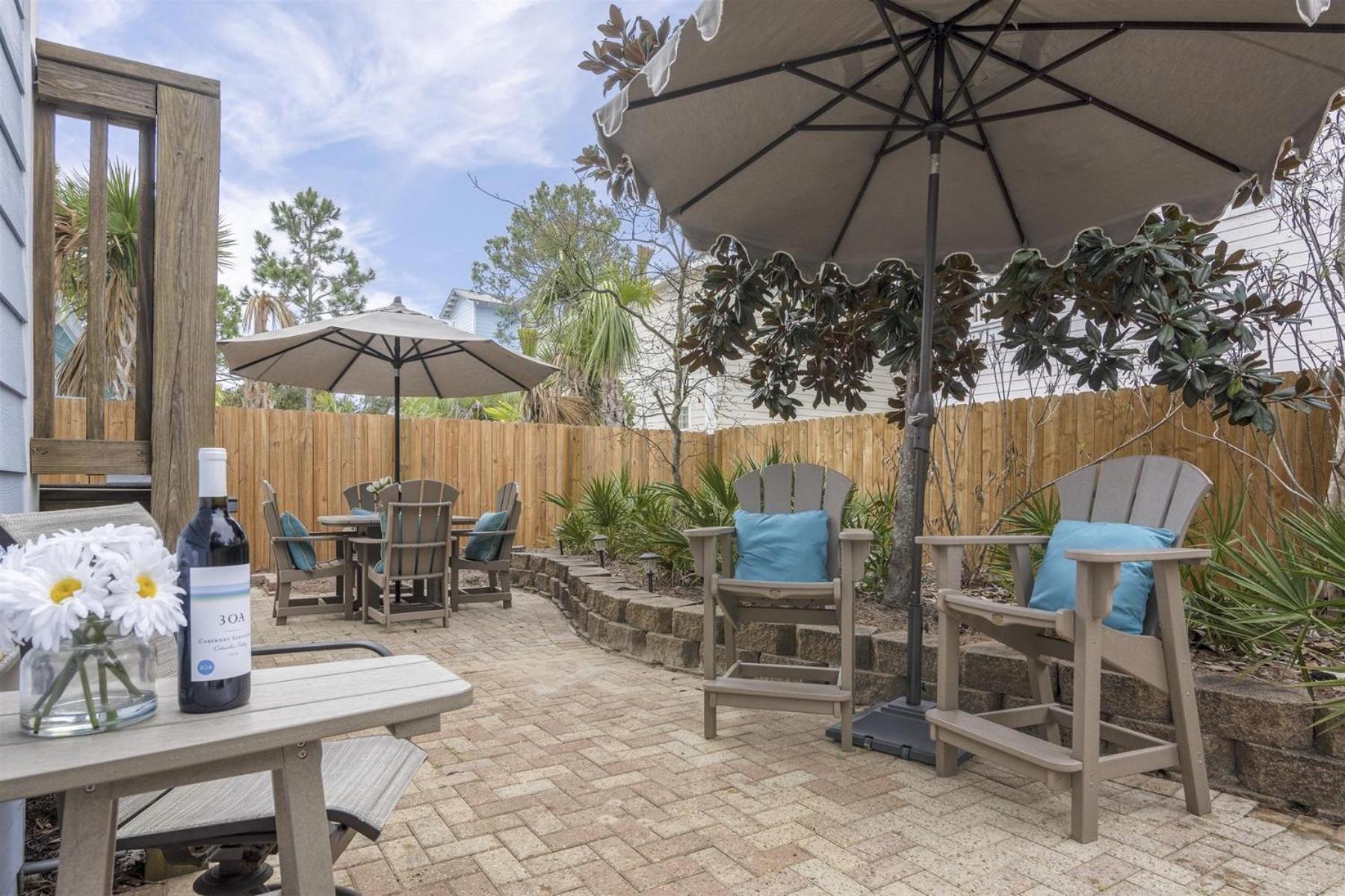 Seagrove - The Blue Dolphin * Santa Rosa Beach