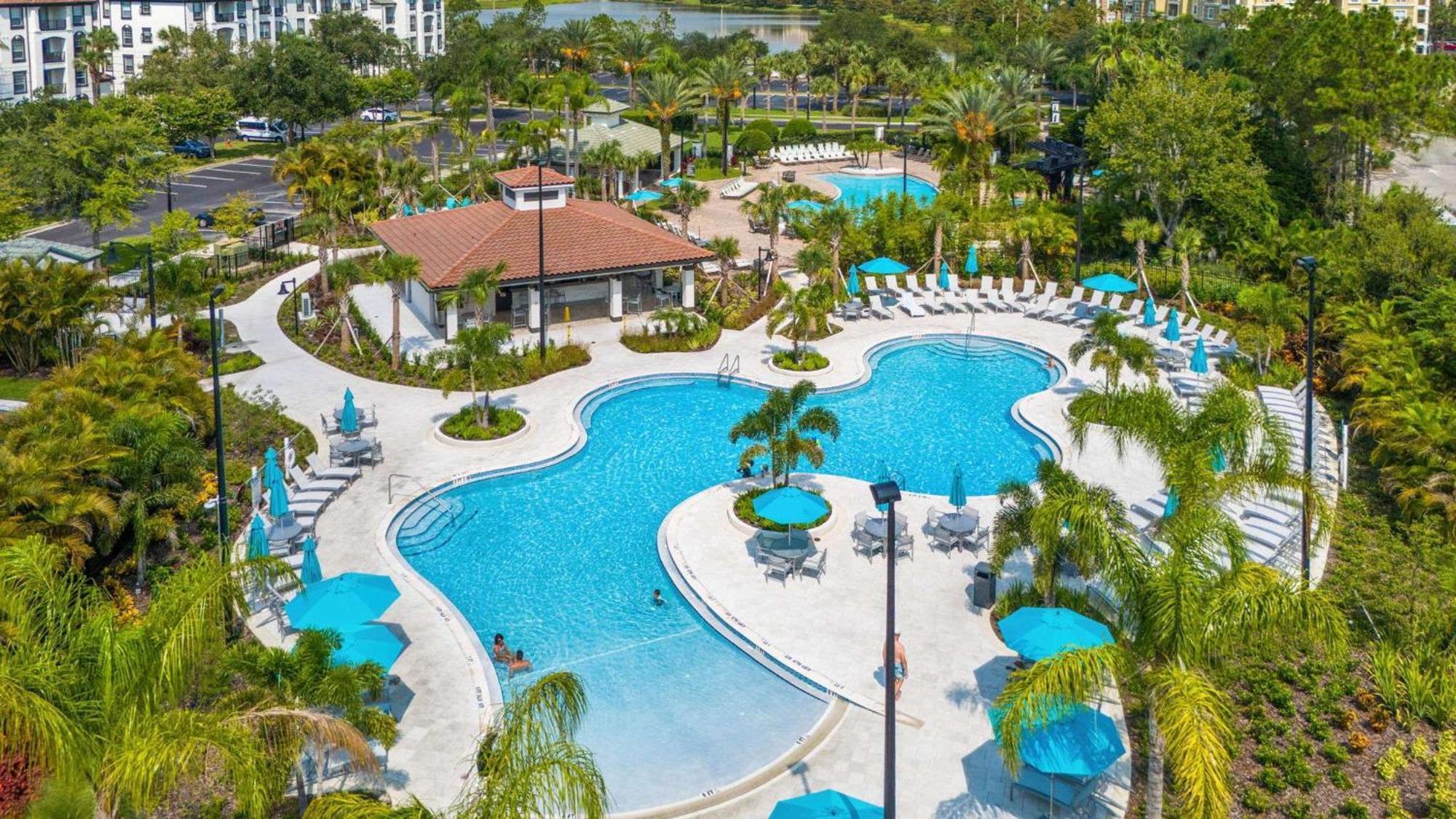 Fantastic Vista Cay: Luxury Poolside Near Theme Parks & Convention Center