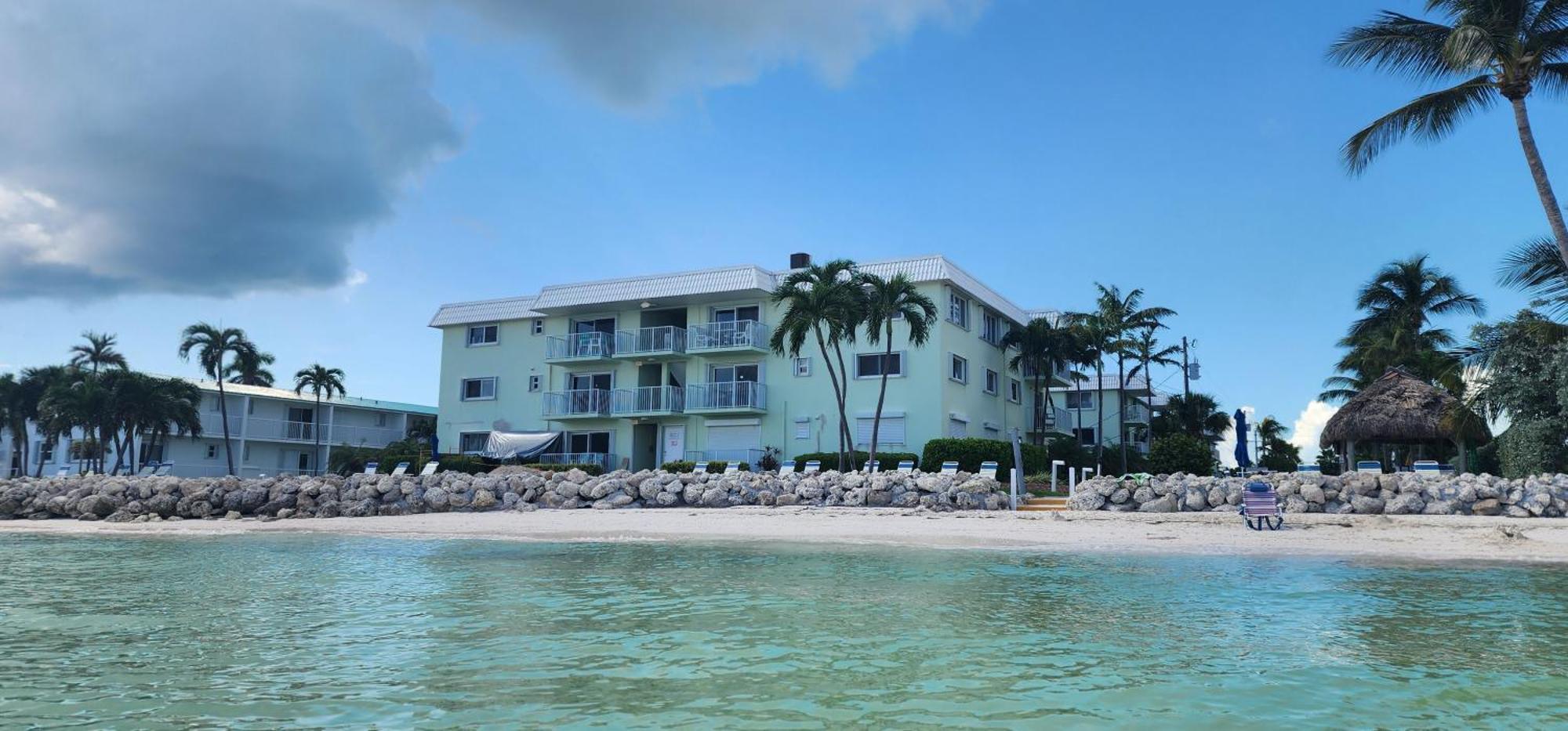 Paradise Awaits At Key Colony Aparthotel Key Colony Beach