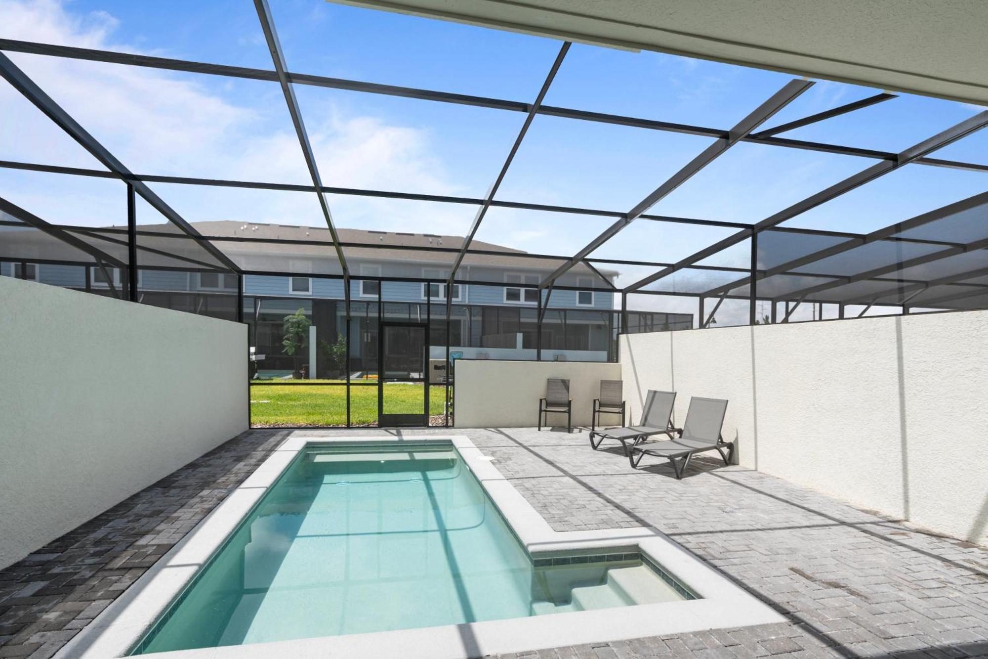 Holiday home Luxury 5 Bedrooms Pool 9 Miles From *