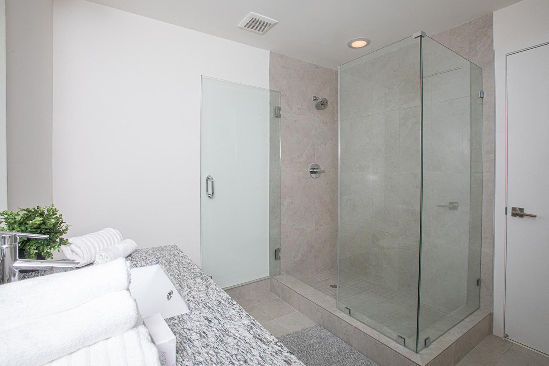 Luxury 1bd/1bt In Downtown Doral * Miami