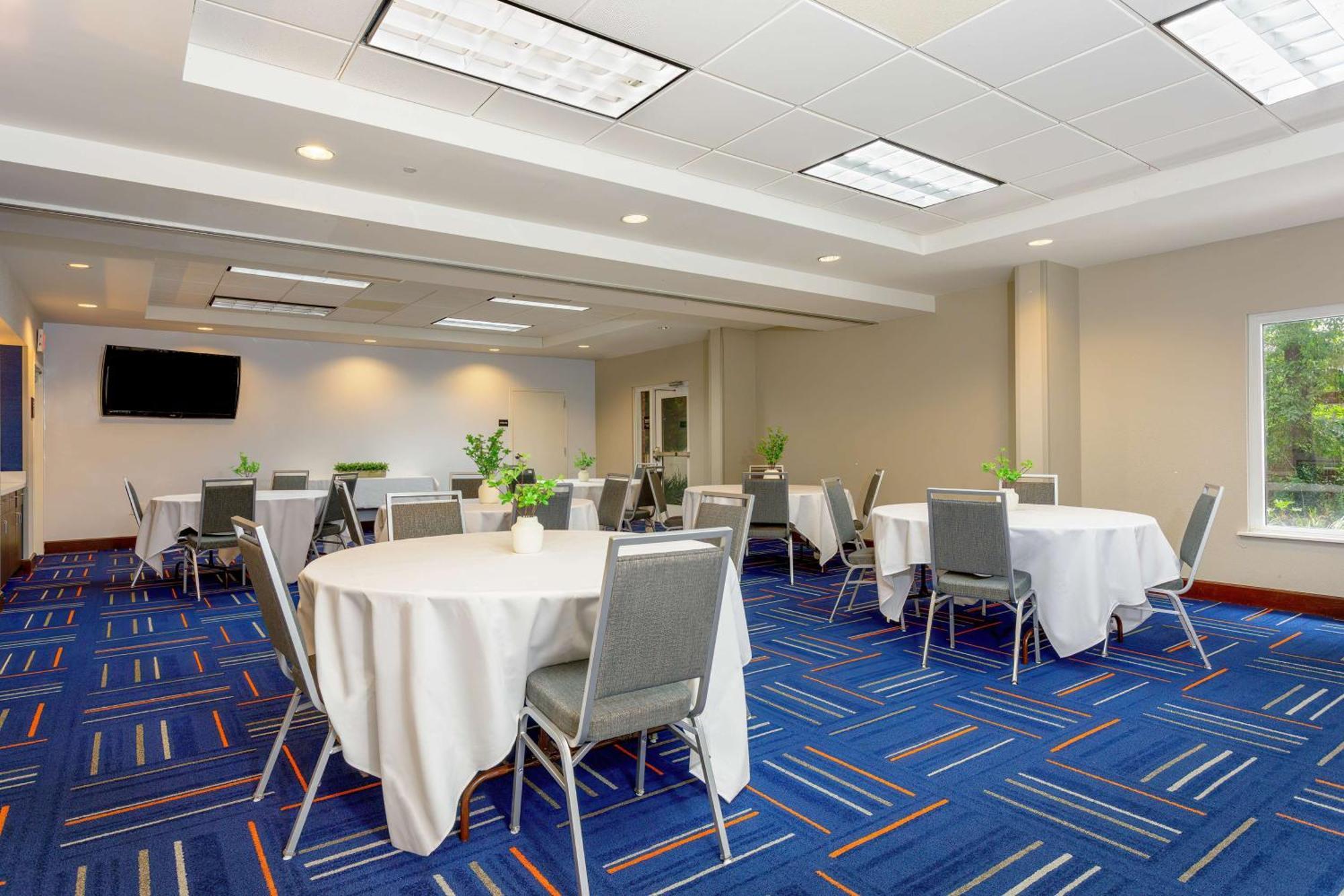 Hampton & I-10-thomasville Road Hotel 3*