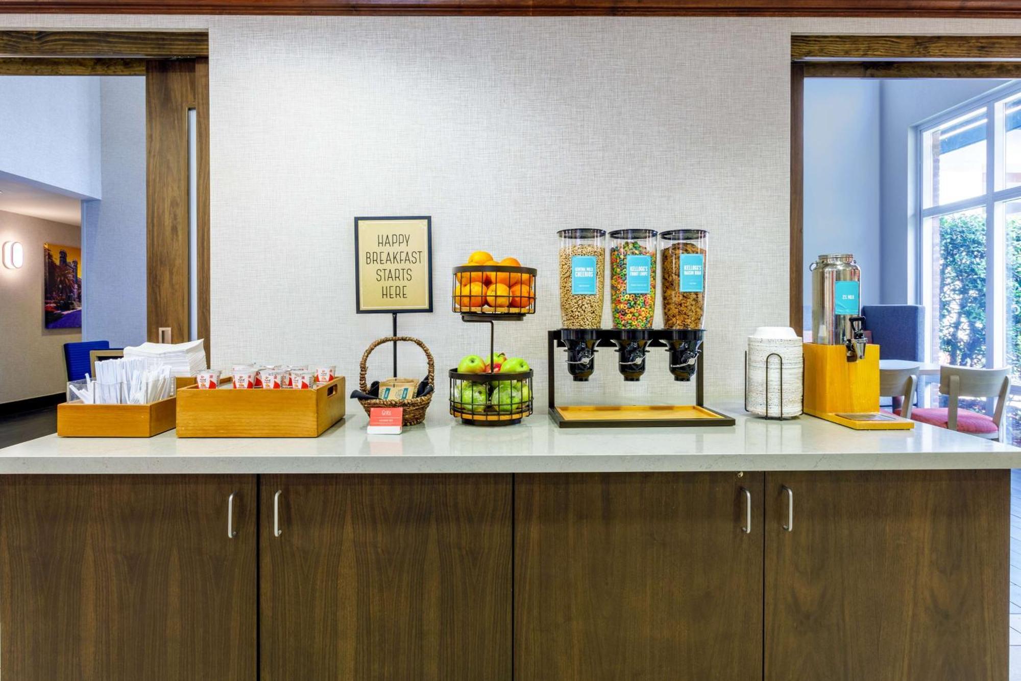 Hotel Hampton & I-10-thomasville Road 3*