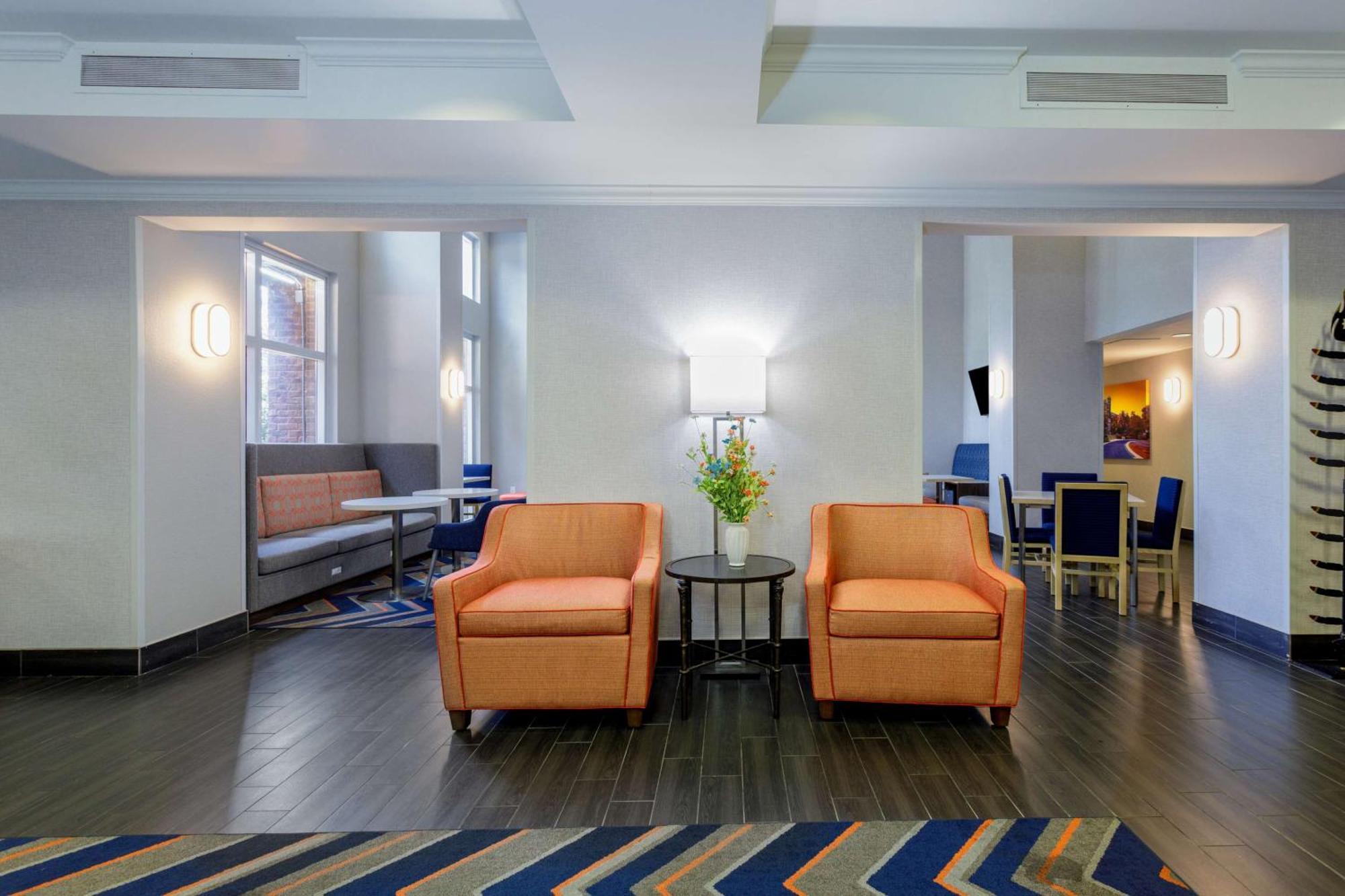 Hotel Hampton & I-10-thomasville Road 3*
