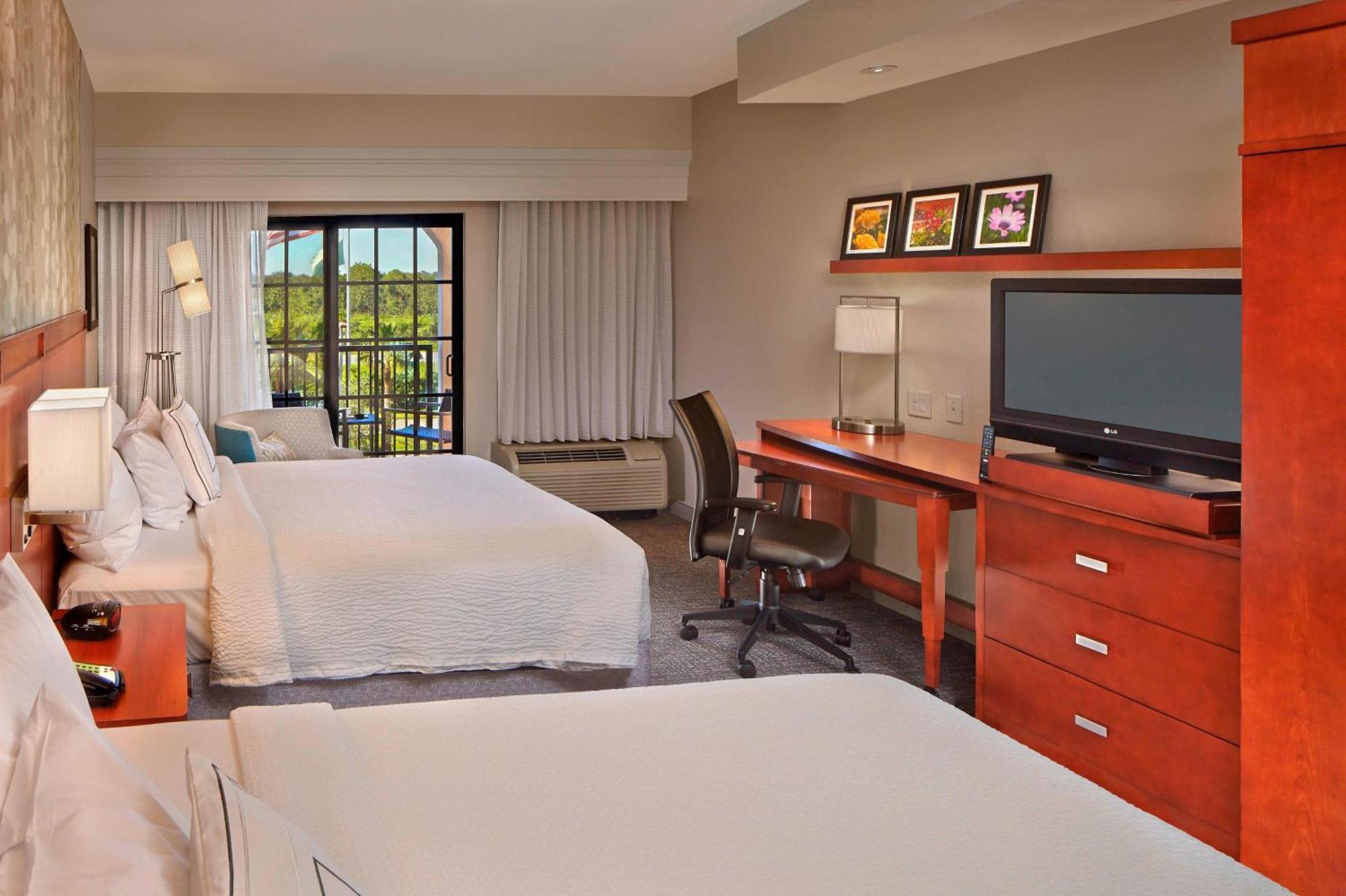 Courtyard By Marriott