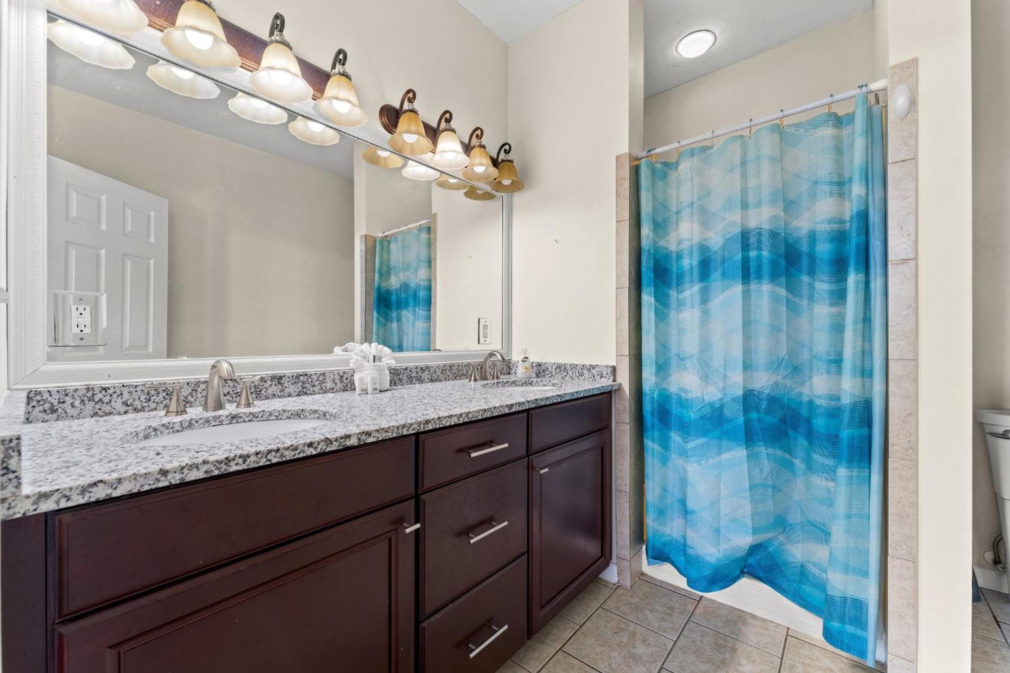 Holiday home Blue Oasis Vacation With Private Pool & Hot Tub *
