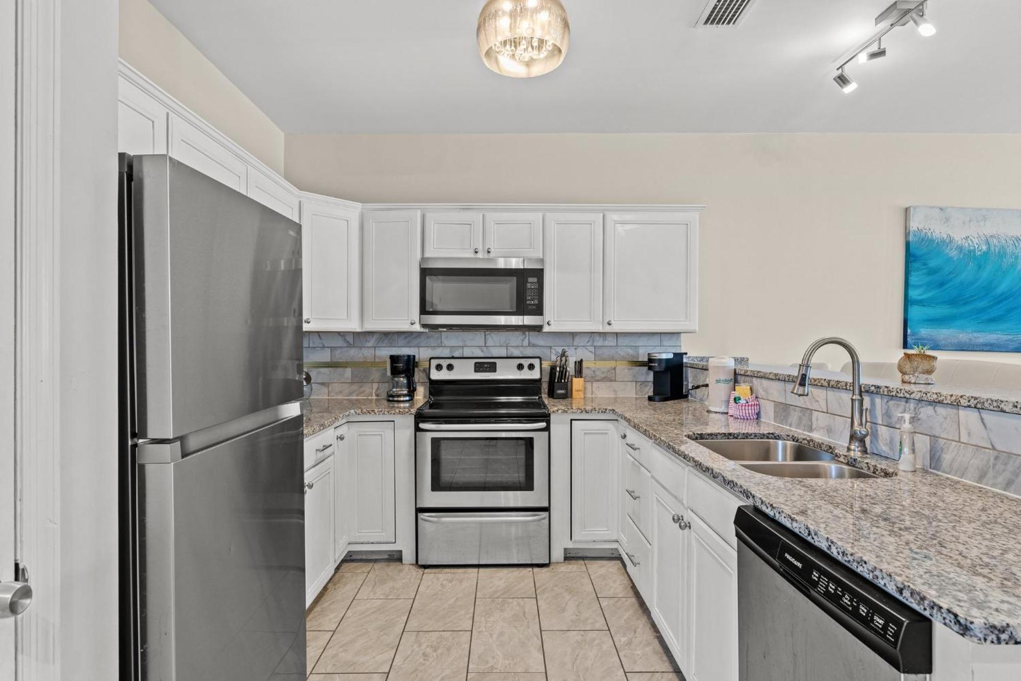 Blue Oasis Vacation With Private Pool & Hot Tub * Panama City Beach