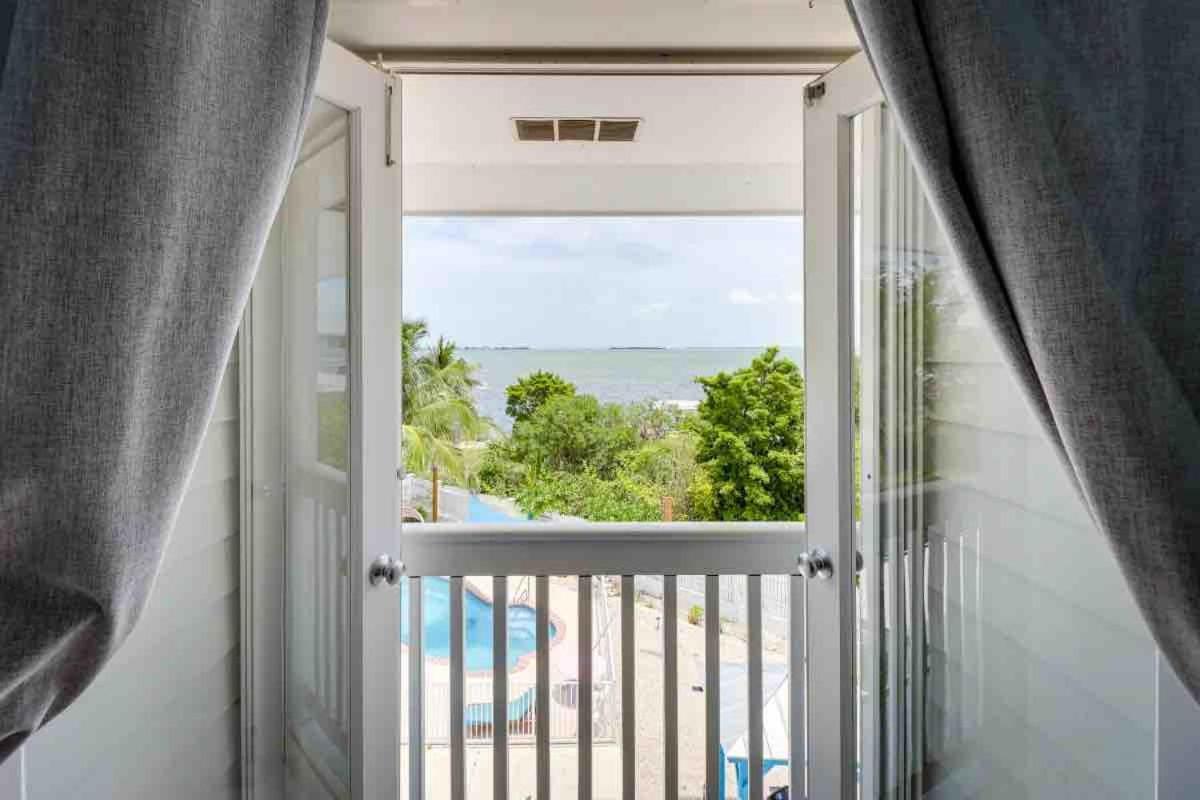 Ocean View With Pool, 4 Bedroom Near Key West Cudjoe Key