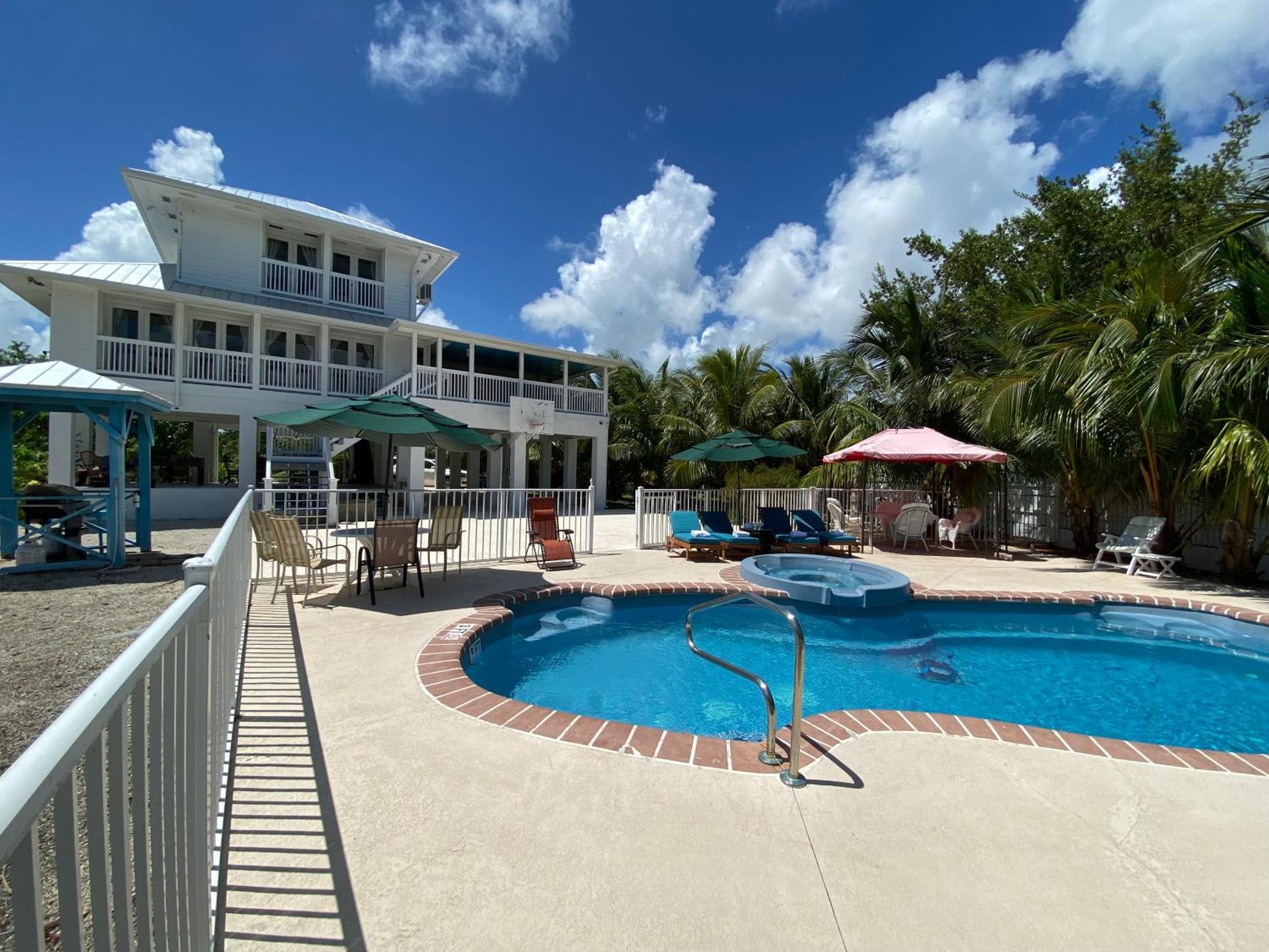 Ocean View With Pool, 4 Bedroom Near Key West