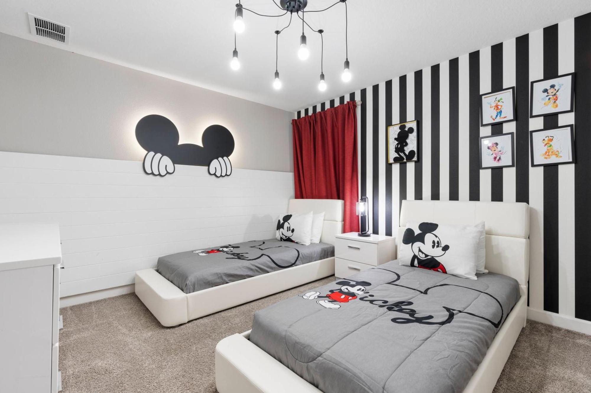 Luxury 9 Bedrooms Poolgames Kissimmee