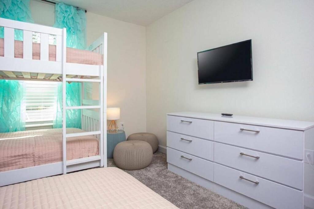 Holiday home Oasis Vacation 12 Miles From 432