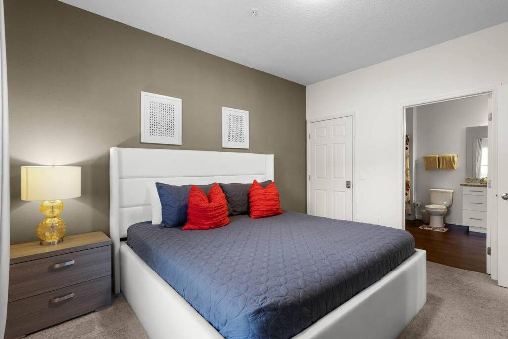 Holiday home World Charm 4br And 3ba!
