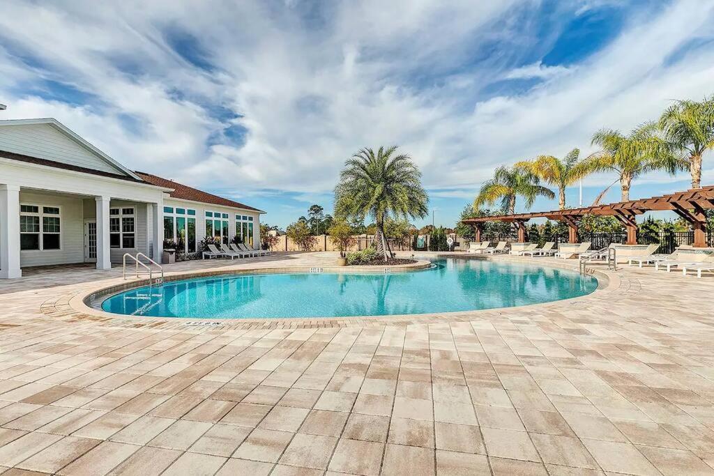 World Charm 4br And 3ba! * Kissimmee