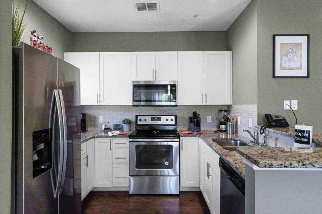 World Charm 4br And 3ba! Kissimmee
