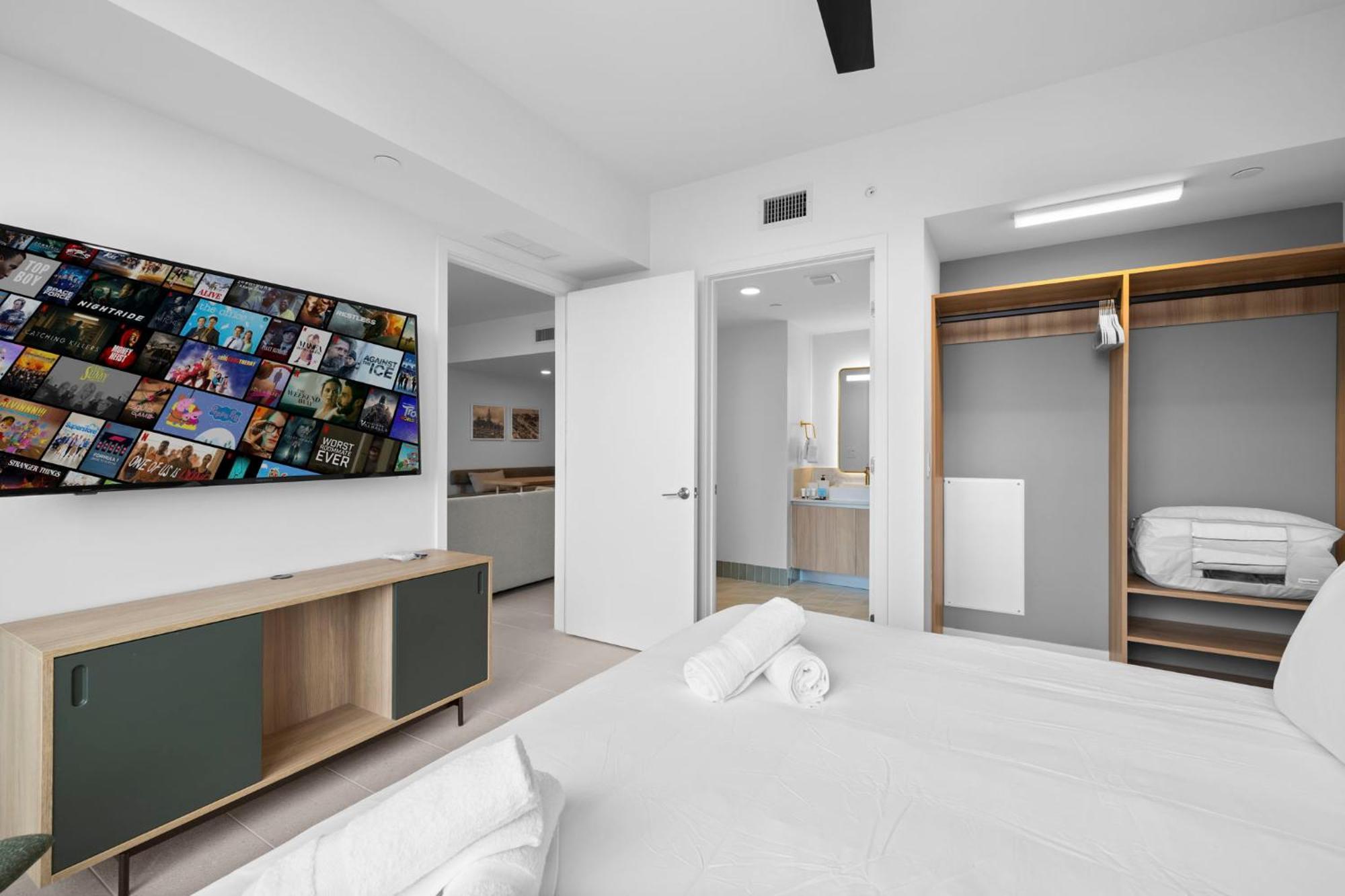 Free Parking! Luxury In Downtown Miami