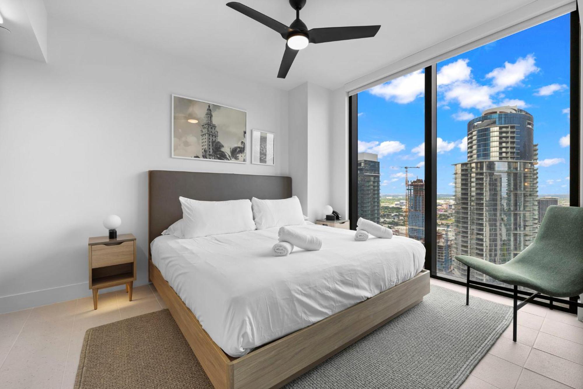 Free Parking! Luxury In Downtown * Miami