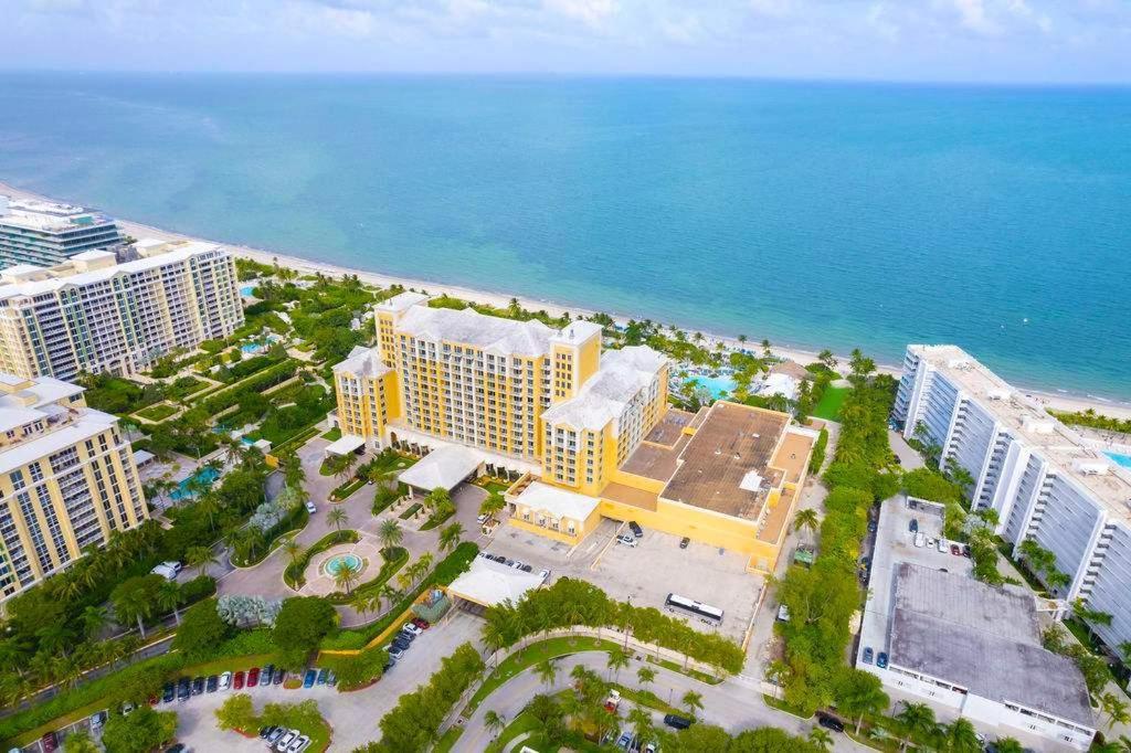 Stunning Sited The Ritz Carlton * Miami