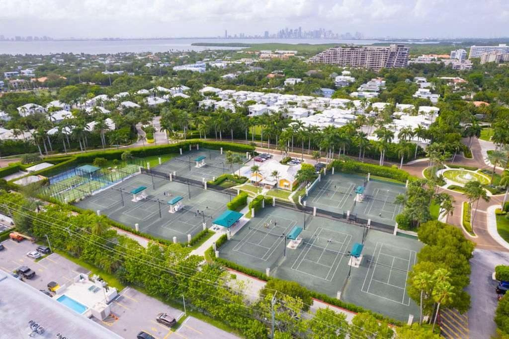 Apartment Stunning Sited The Ritz Carlton *