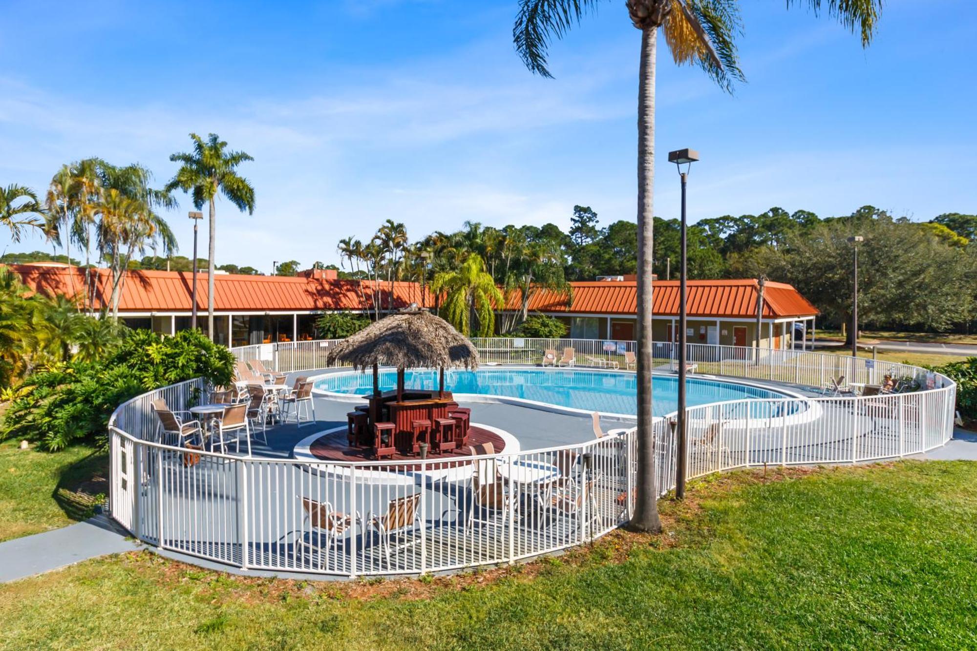 Vero & Vero I-95 (adults Only) Hotel Vero Beach