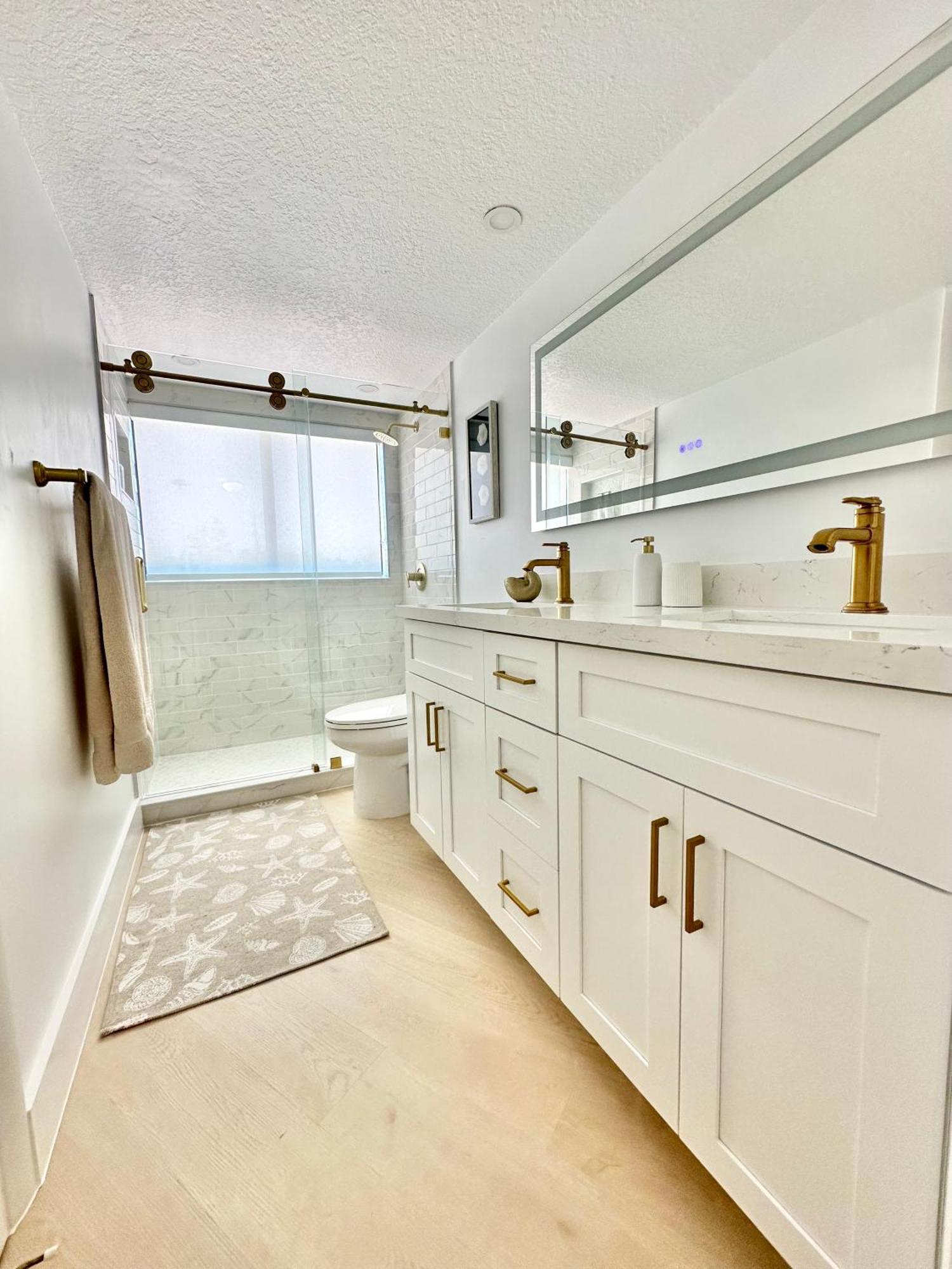 Apartment Coastal Chic Getaway Modern 2 Bed 2 Bath In Key Largo, Marina Pool Pickleball *
