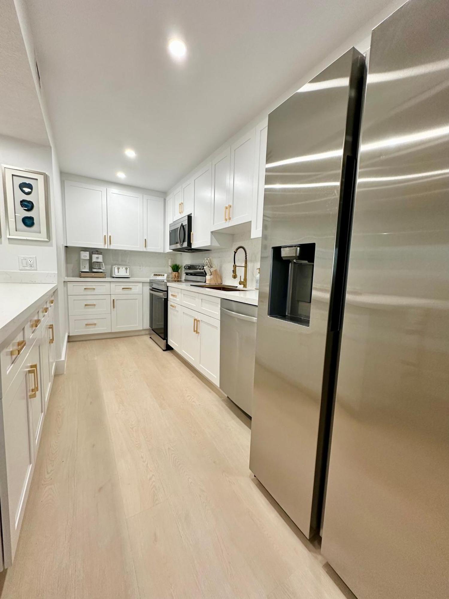 Apartment Coastal Chic Getaway Modern 2 Bed 2 Bath In Key Largo, Marina Pool Pickleball