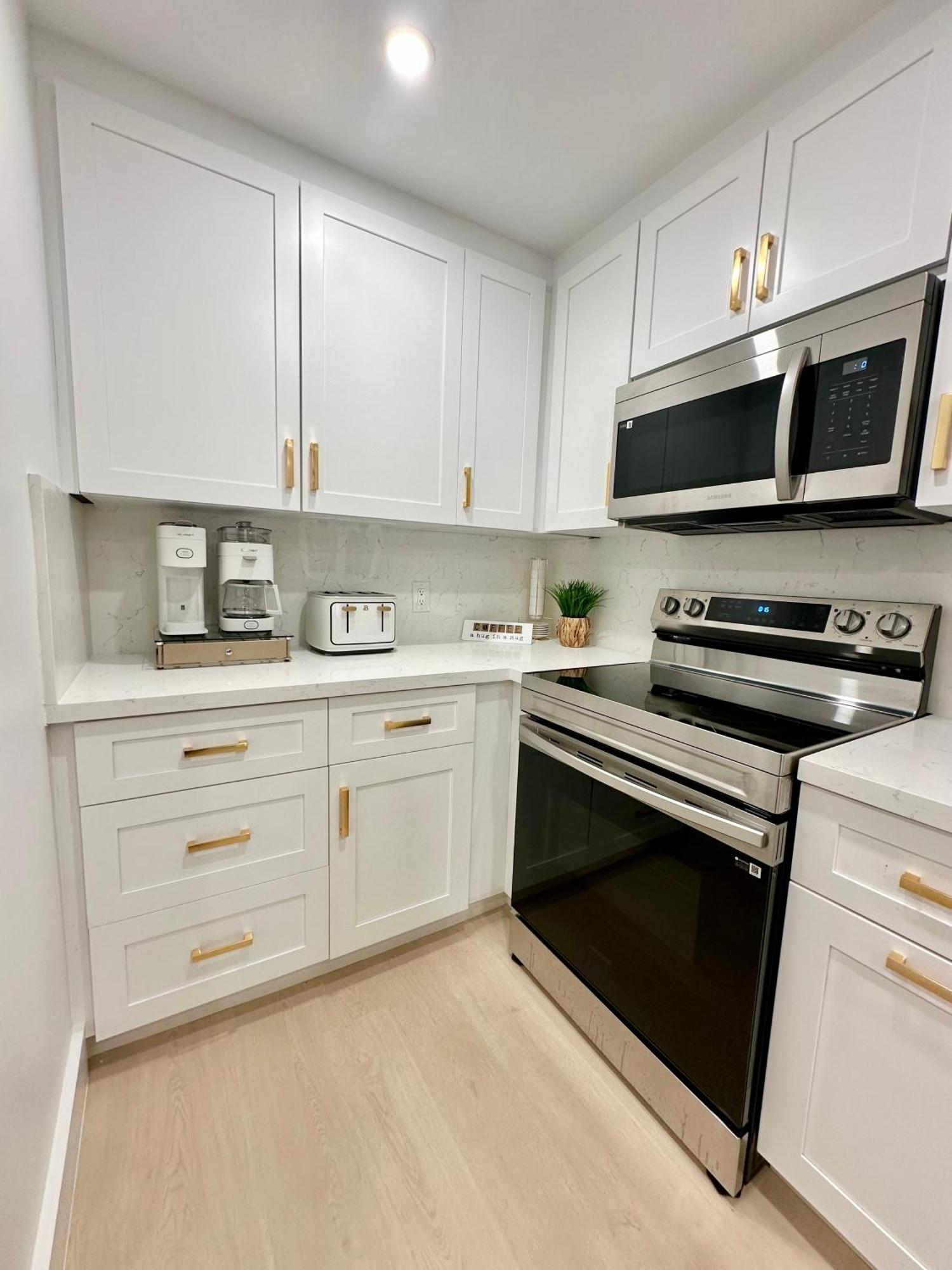 Apartment Coastal Chic Getaway Modern 2 Bed 2 Bath In Key Largo, Marina Pool Pickleball *