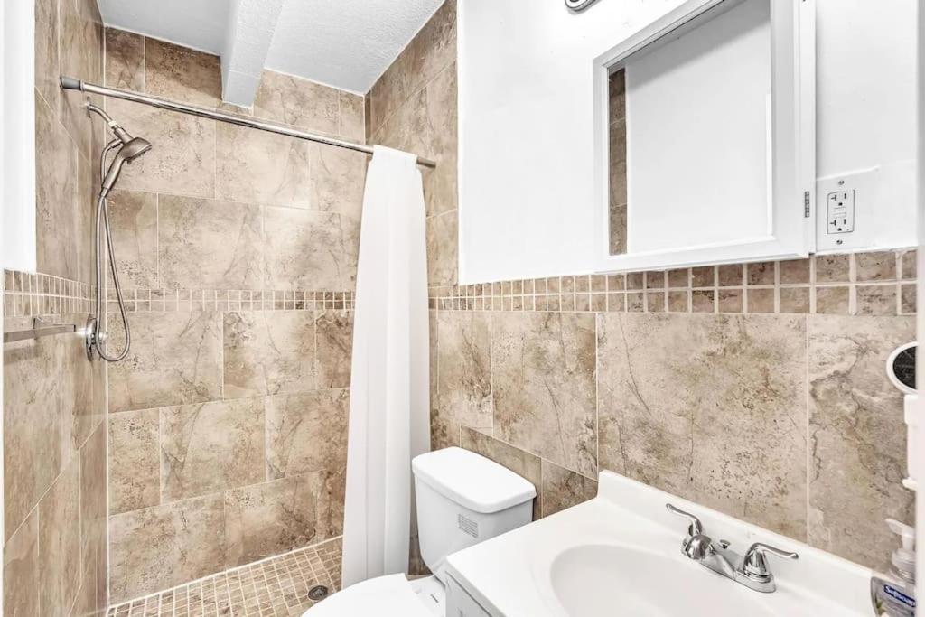 Cozy 3 - 2, Heated Pool & Jacuzzi, 10 Min And Olas Fort Lauderdale