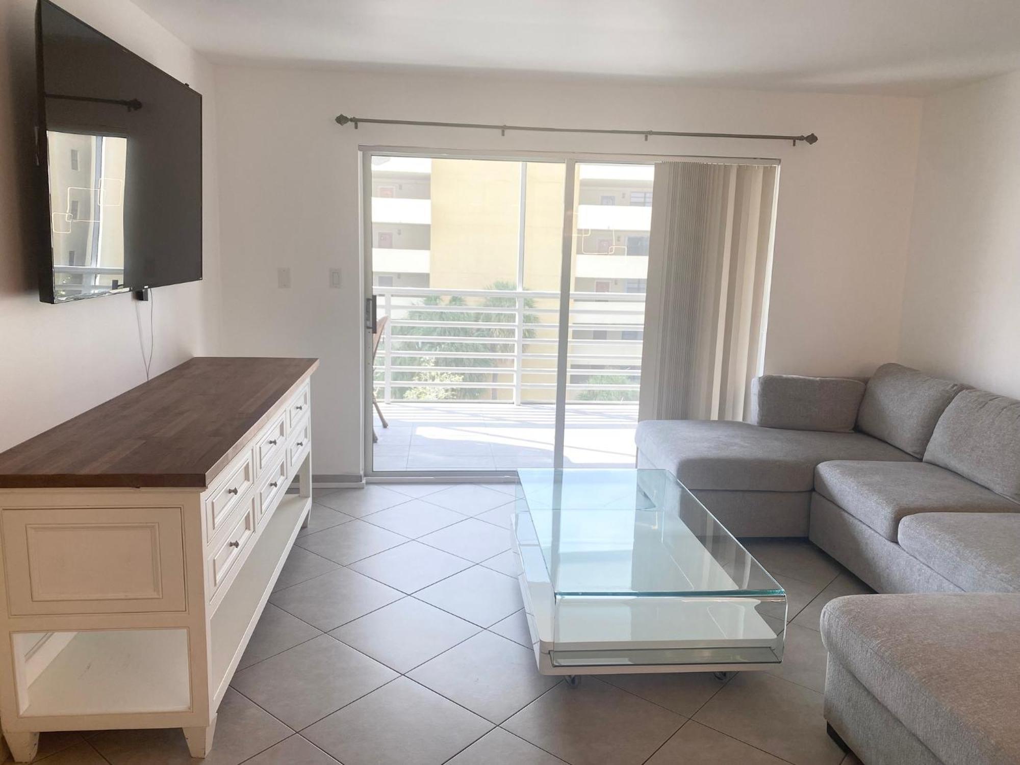 Le Frontenac Holiday home Sunny Isles Beach