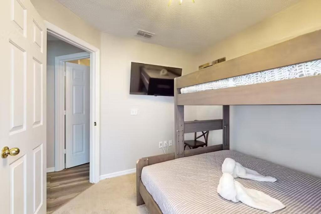 Pet-friendly W/pool Near Disney&championsgate Holiday home Davenport