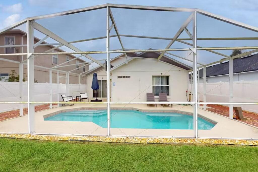 Holiday home Pet-friendly W/pool Near Disney&championsgate *