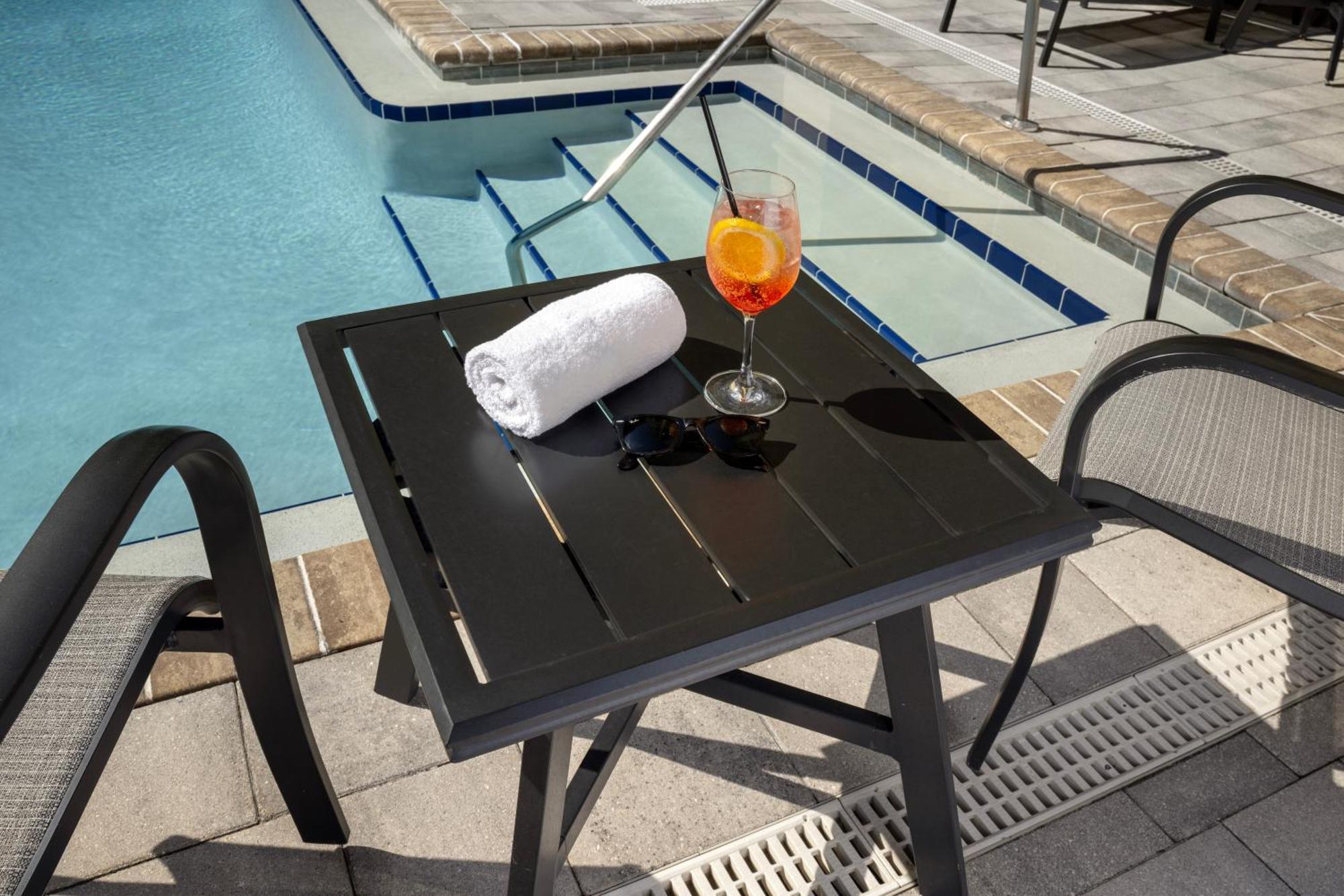 Homewood By Hilton Jacksonville-downtown/southbank