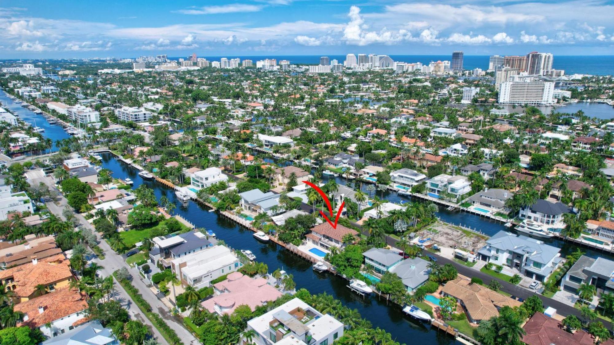 Elegant Waterfront Estate 6br- 6.5ba Fort Lauderdale