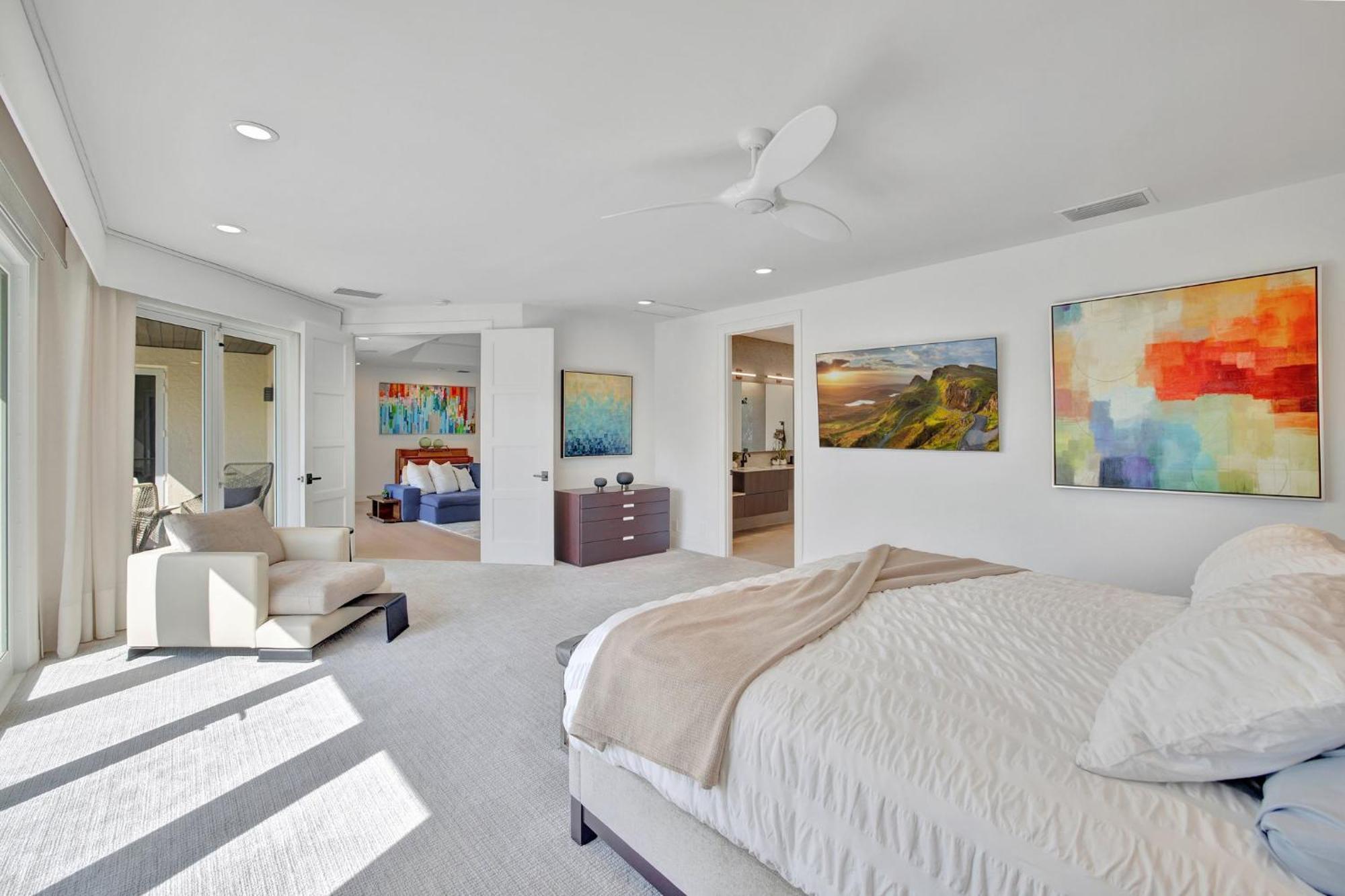 Elegant Waterfront Estate 6br- 6.5ba *